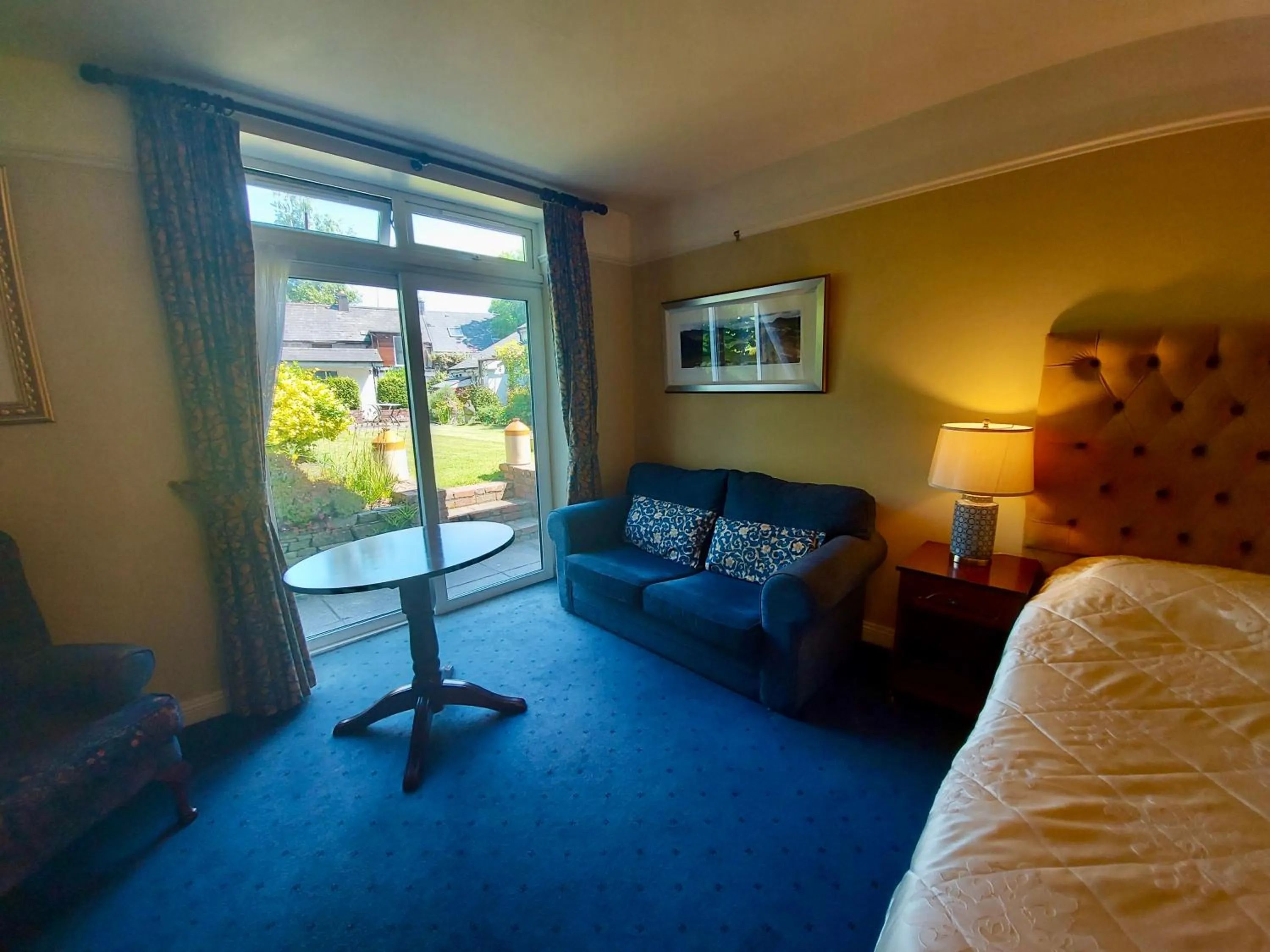 Bed in Belvedere Lodge