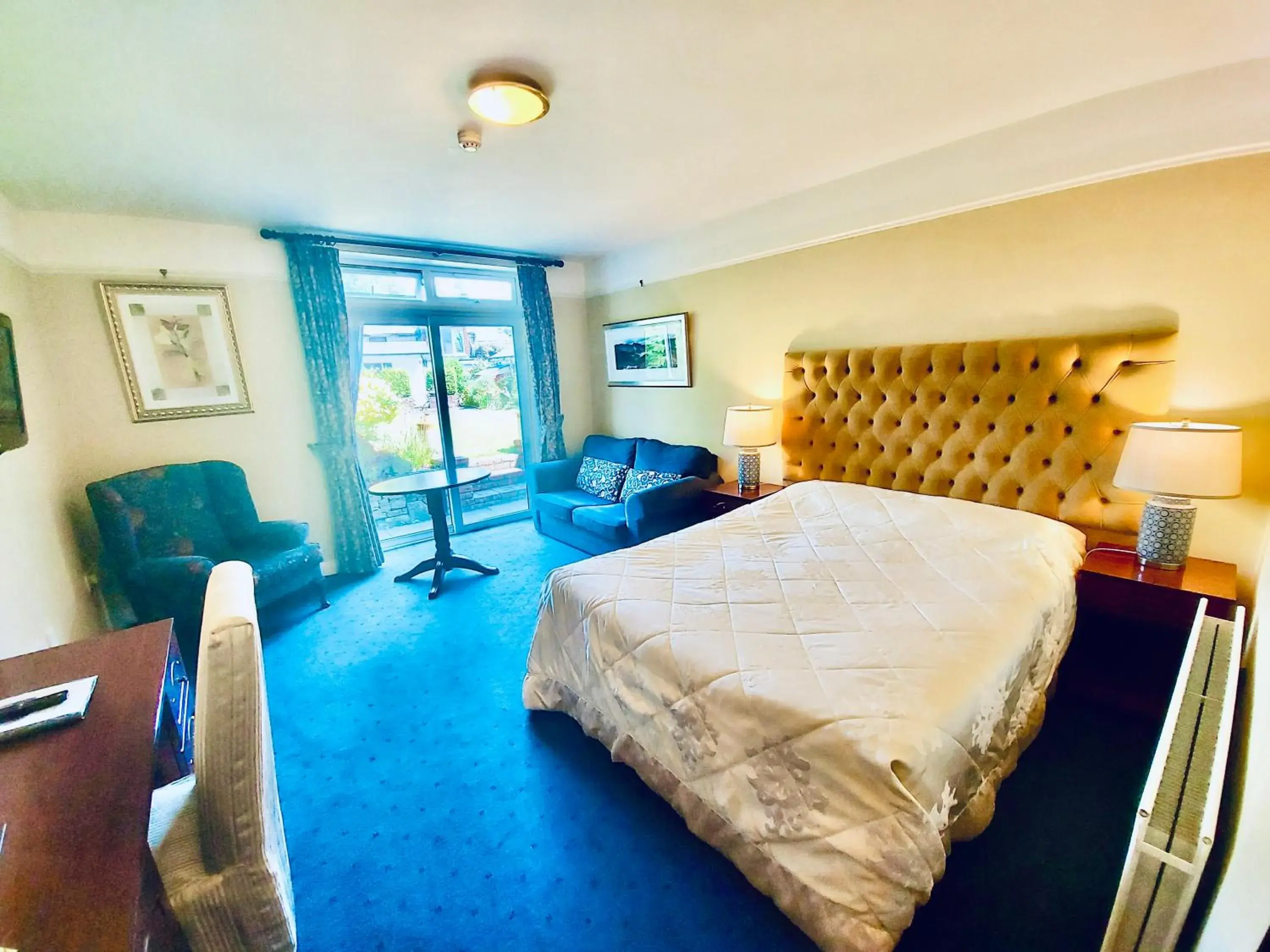 Double Room in Belvedere Lodge Double Room in Belvedere Lodge