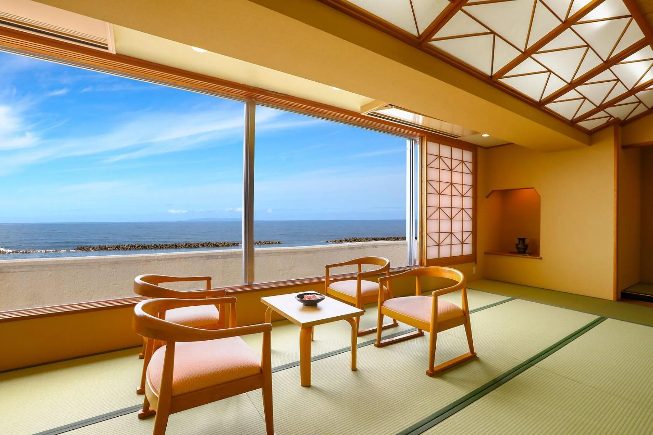 Photo of the whole room in Ooedo Onsen Monogatari Premium Shiomiso