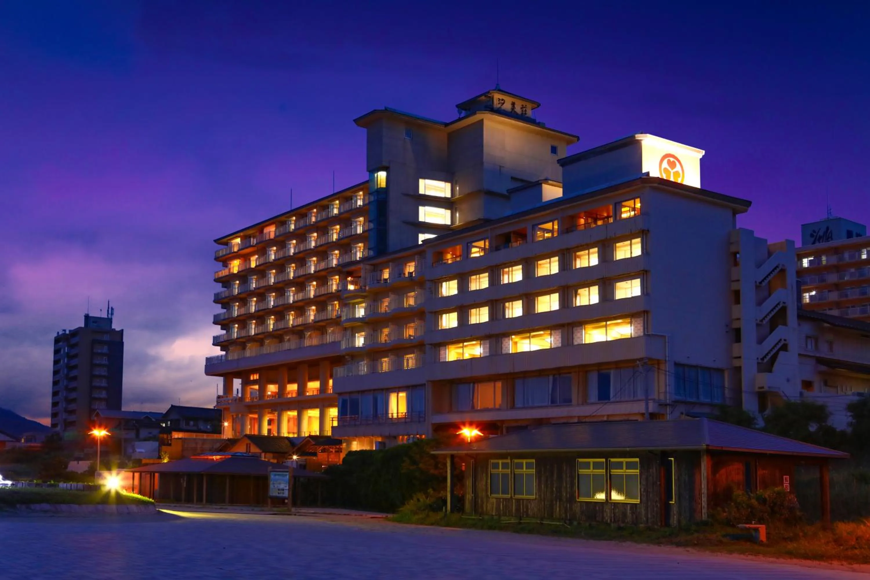 Property building in Ooedo Onsen Monogatari Premium Shiomiso