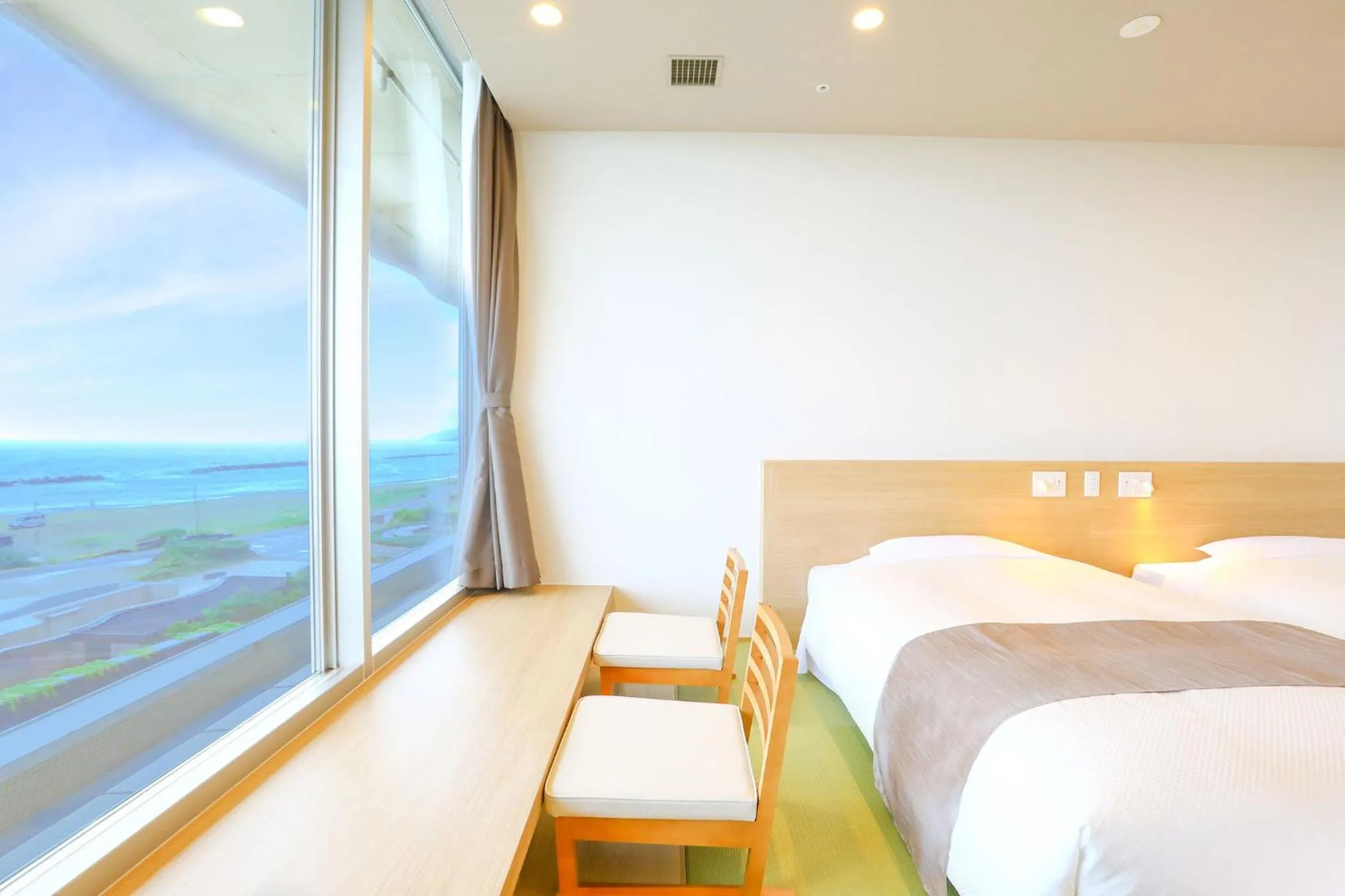 Photo of the whole room, Bed in Ooedo Onsen Monogatari Premium Shiomiso