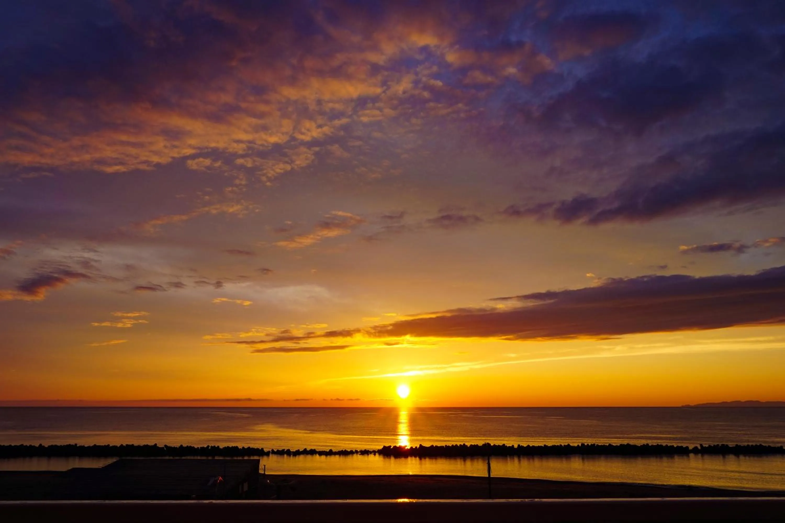 Sunset in Ooedo Onsen Monogatari Premium Shiomiso