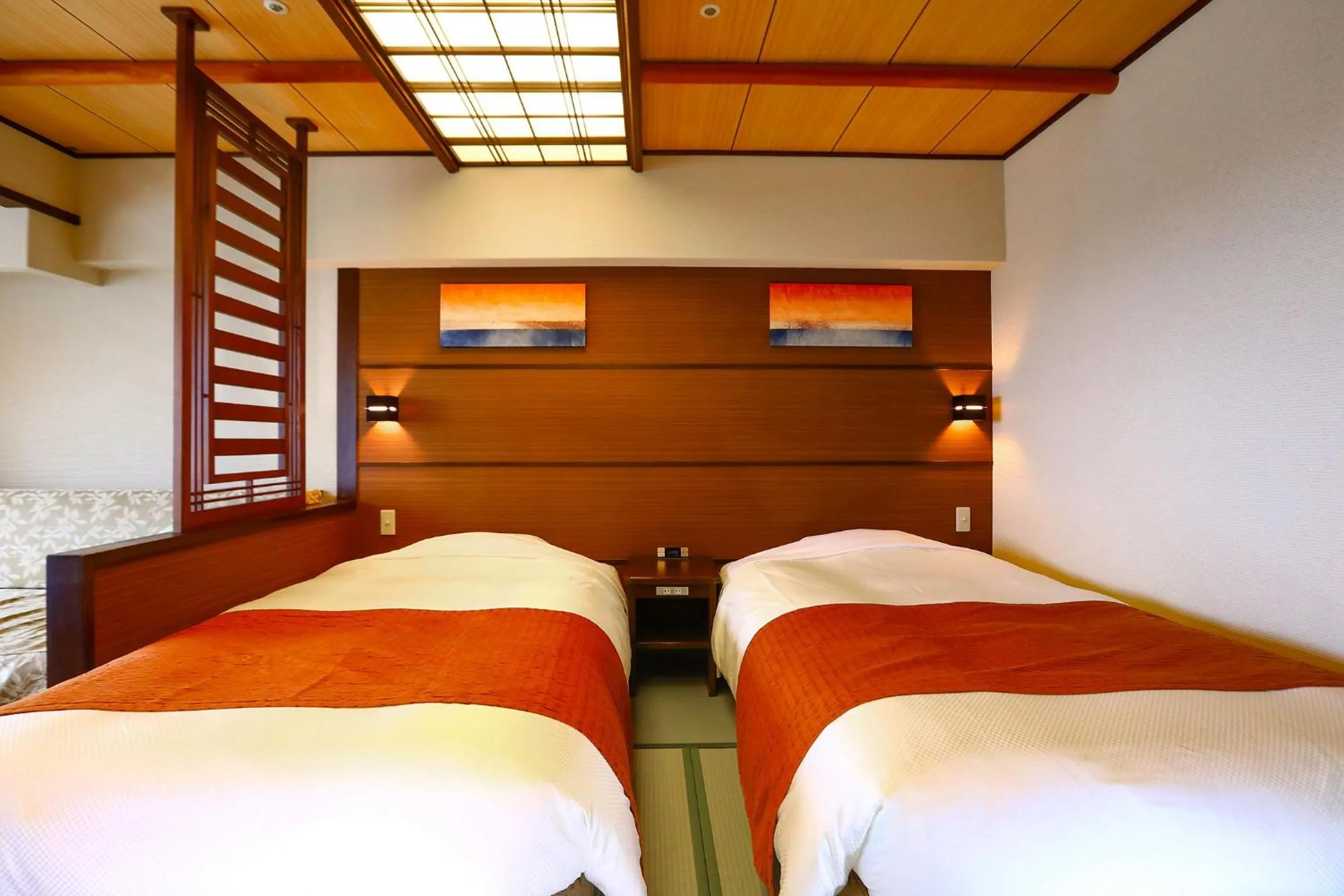 Photo of the whole room, Bed in Ooedo Onsen Monogatari Premium Shiomiso
