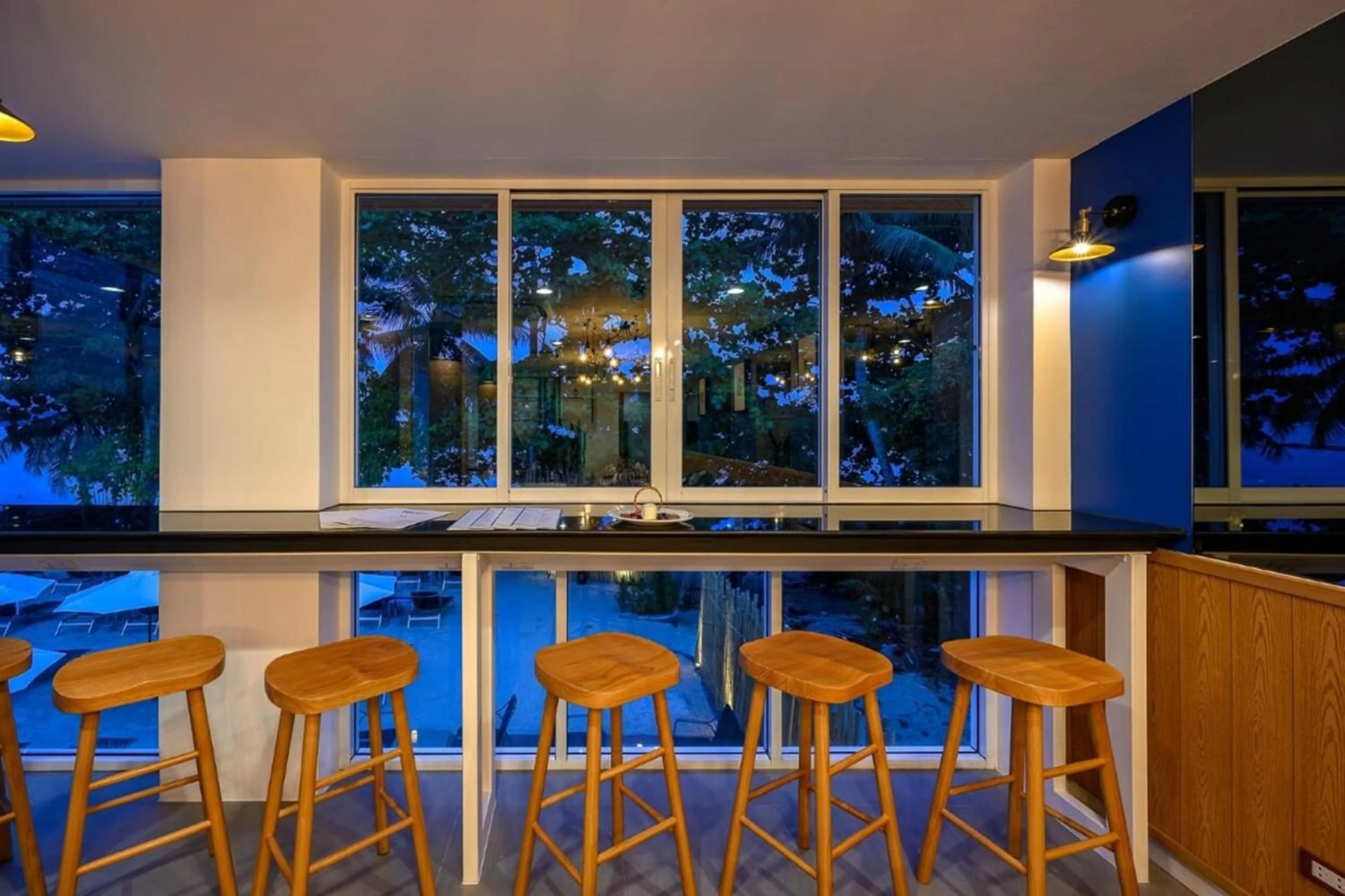 Restaurant/places to eat in The Beachfront Hotel Phuket