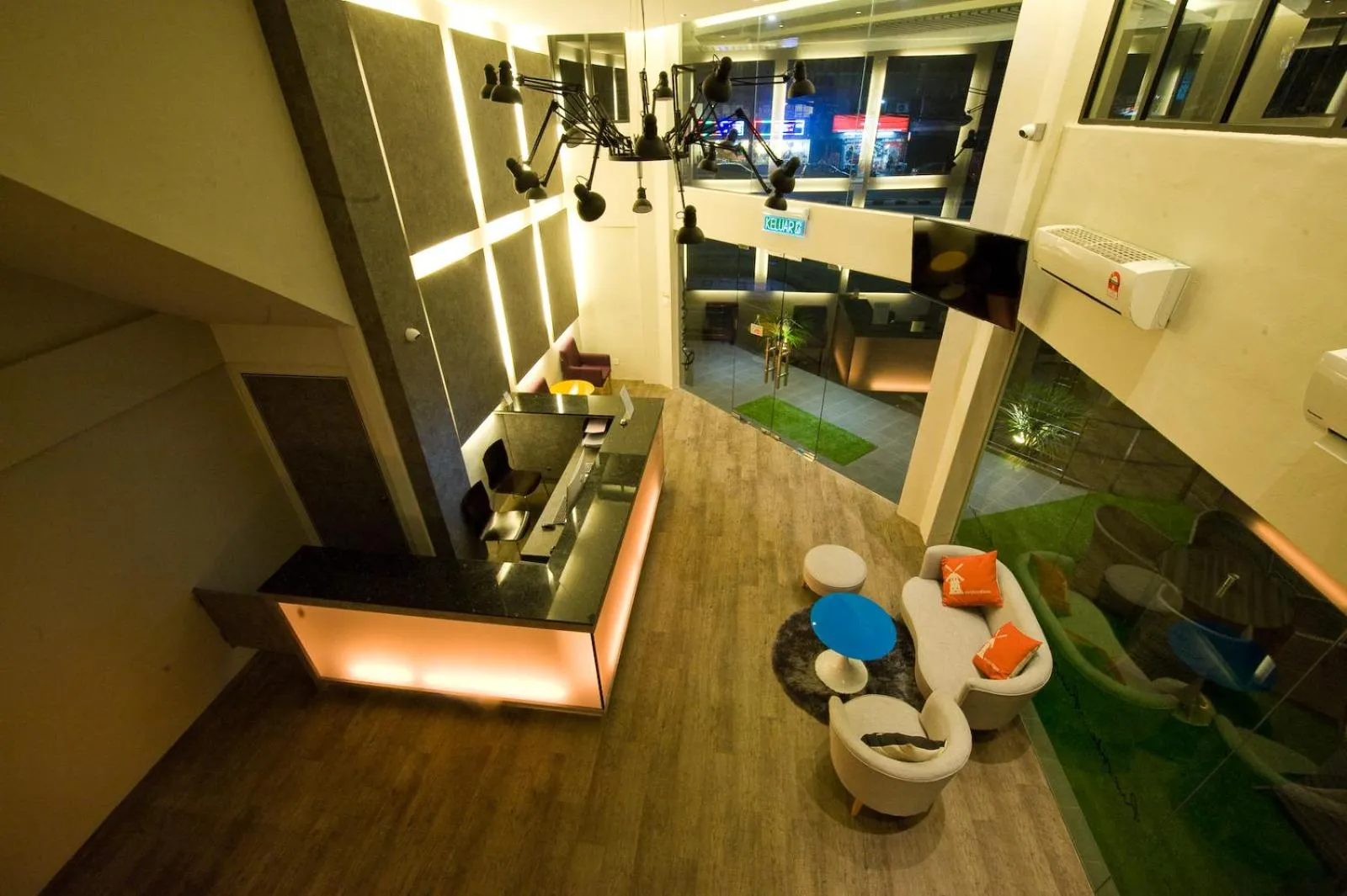 Riverside Boutique Hotel