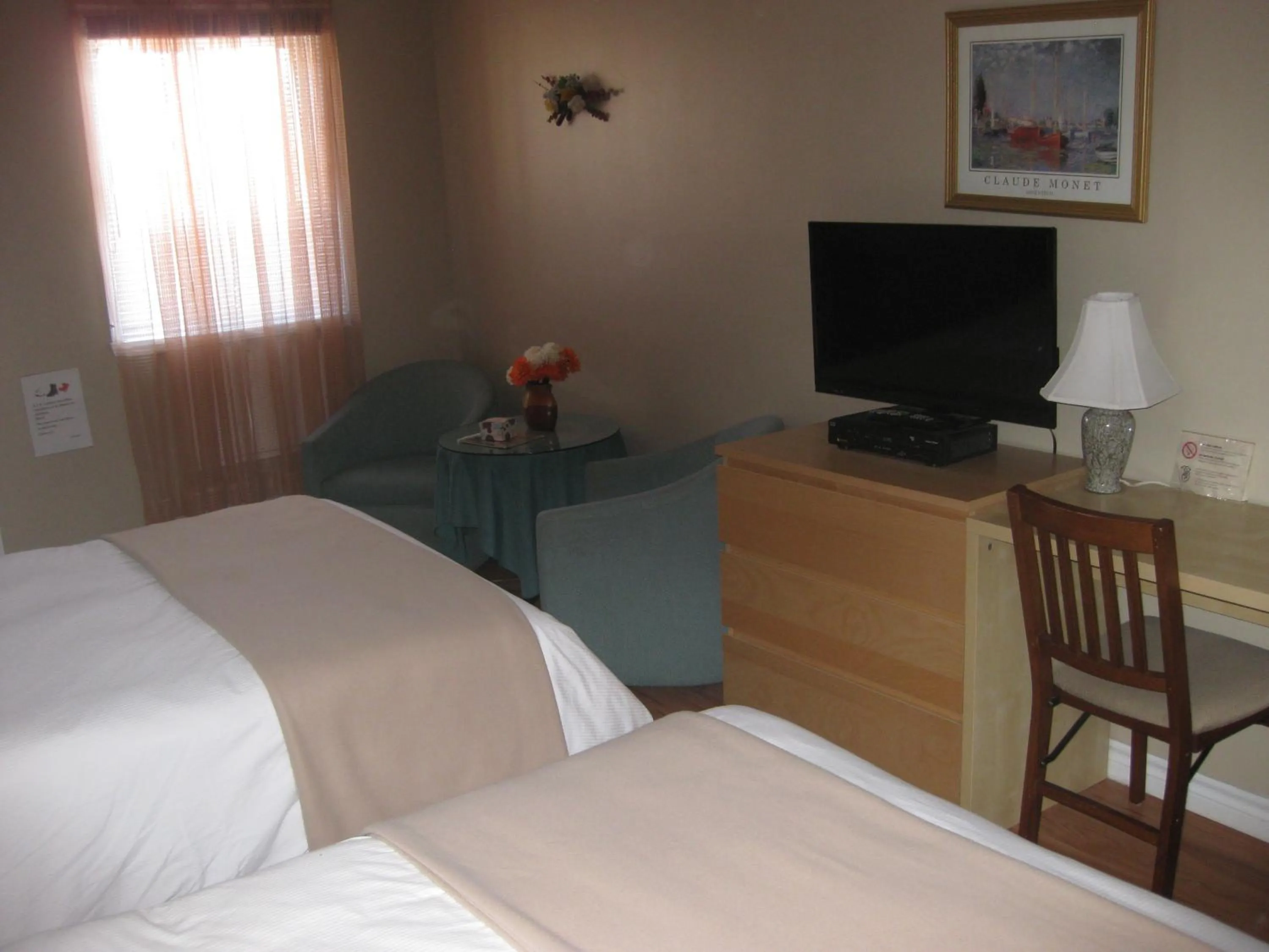 Bedroom, Bed in Motel Bel-Eau