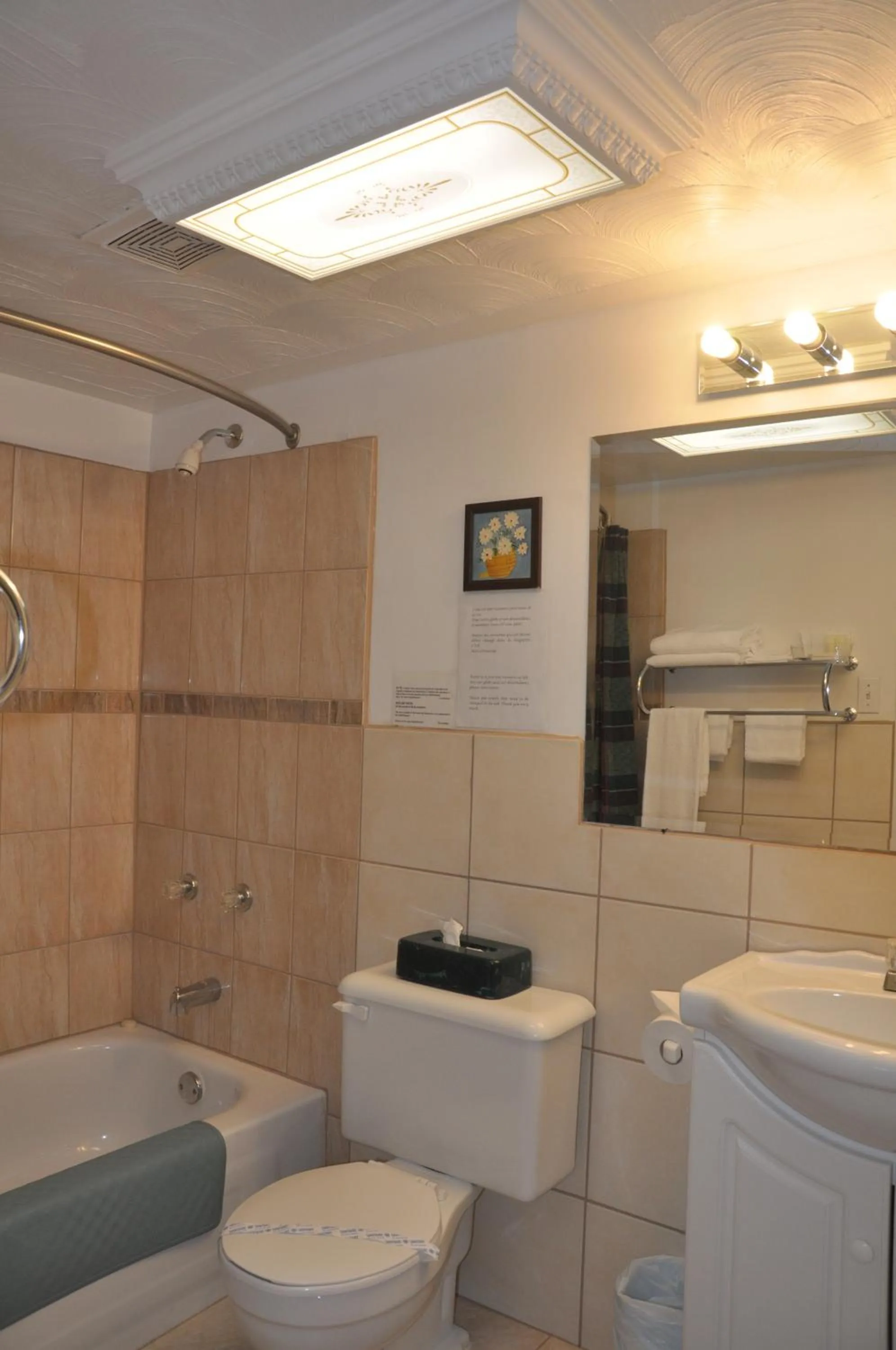 Bathroom in Motel Bel-Eau