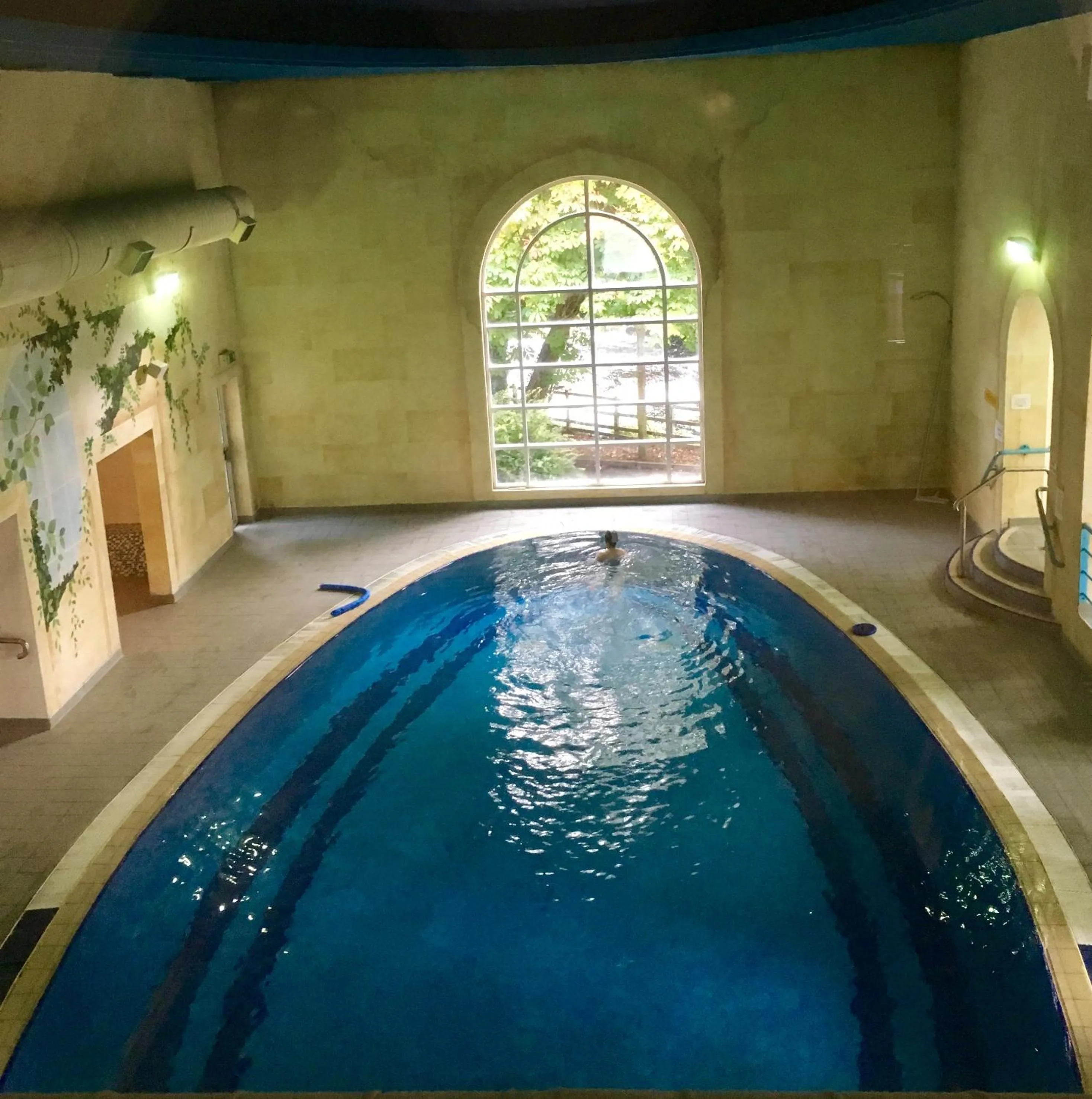 Swimming pool in Twin Trees Hotel & Leisure Club