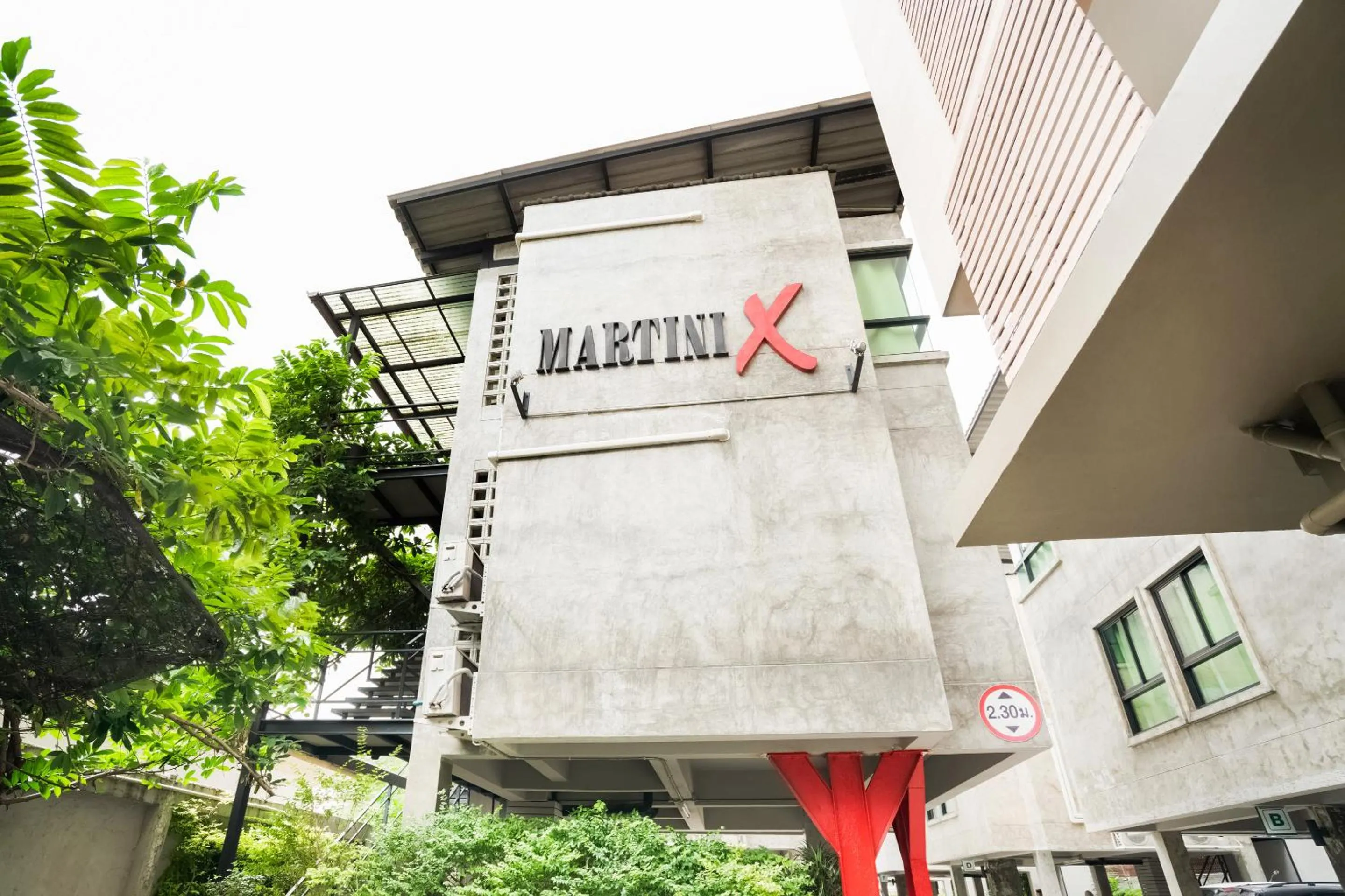 Property building in Matini Ratchada 32