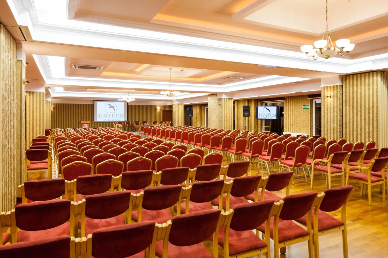 Business facilities in Hotel Albatros