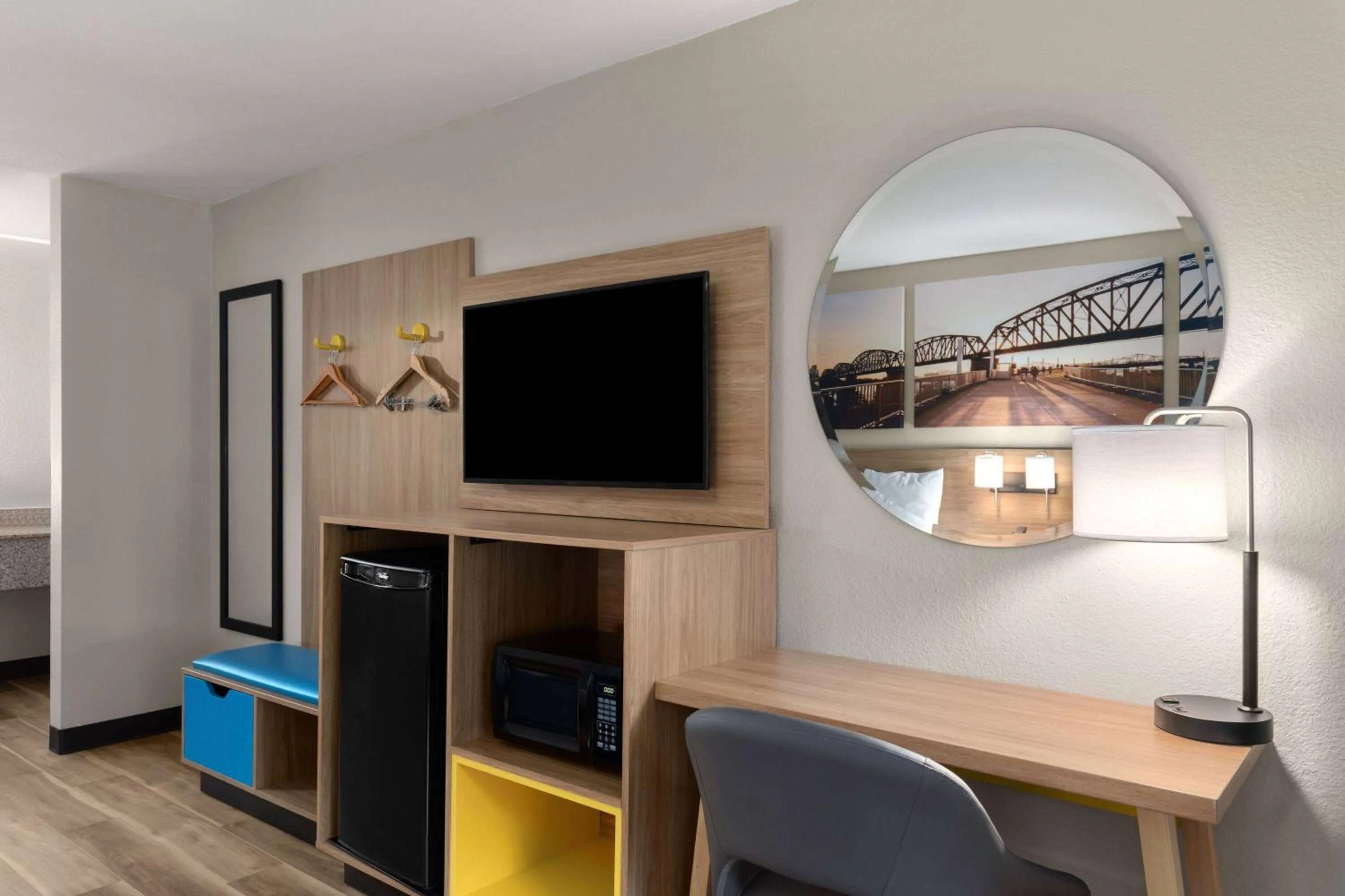 Photo of the whole room in Days Inn by Wyndham Chattanooga Lookout Mountain West