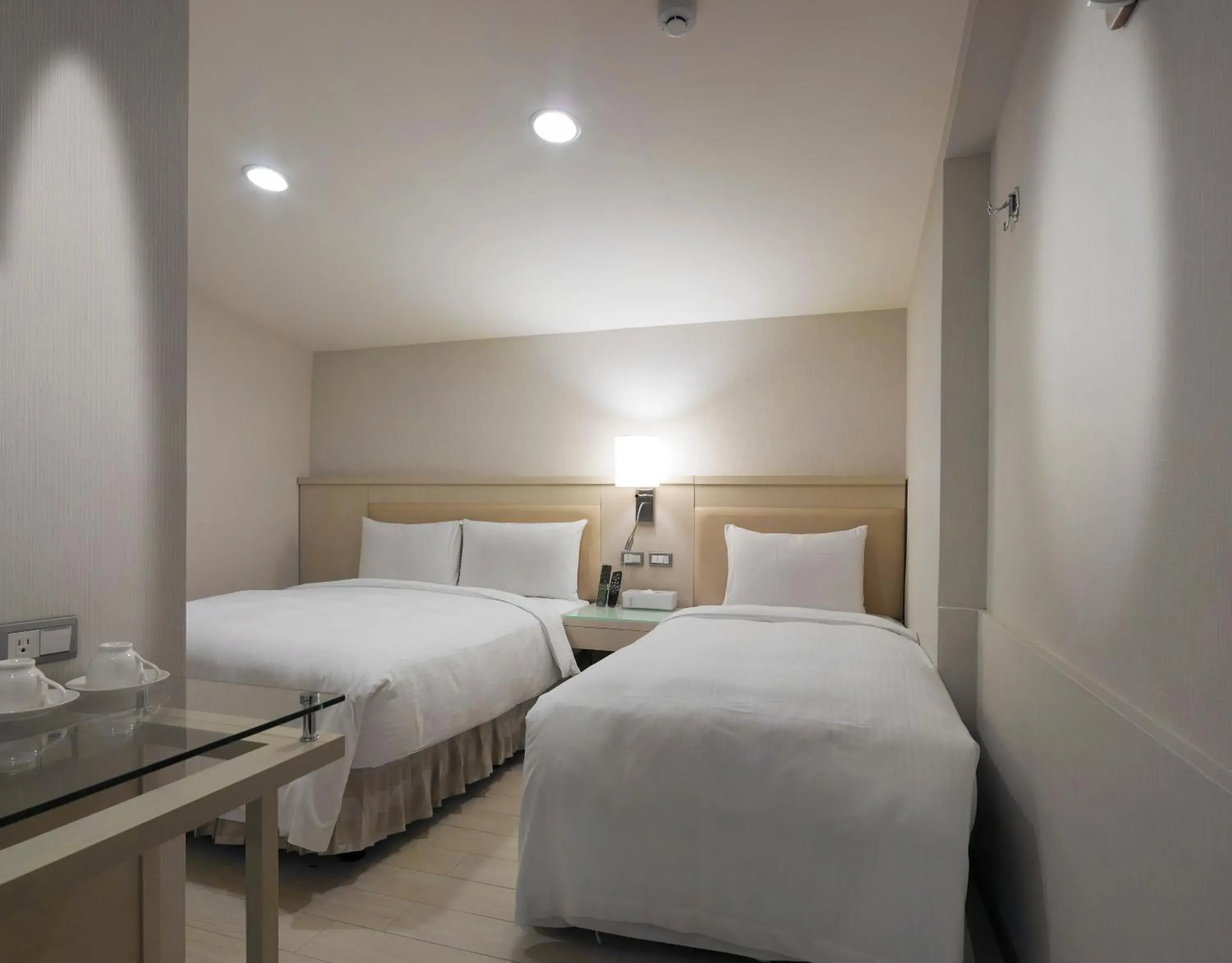 Triple Room in Shihlin Metro Home Triple Room in Shihlin Metro Home