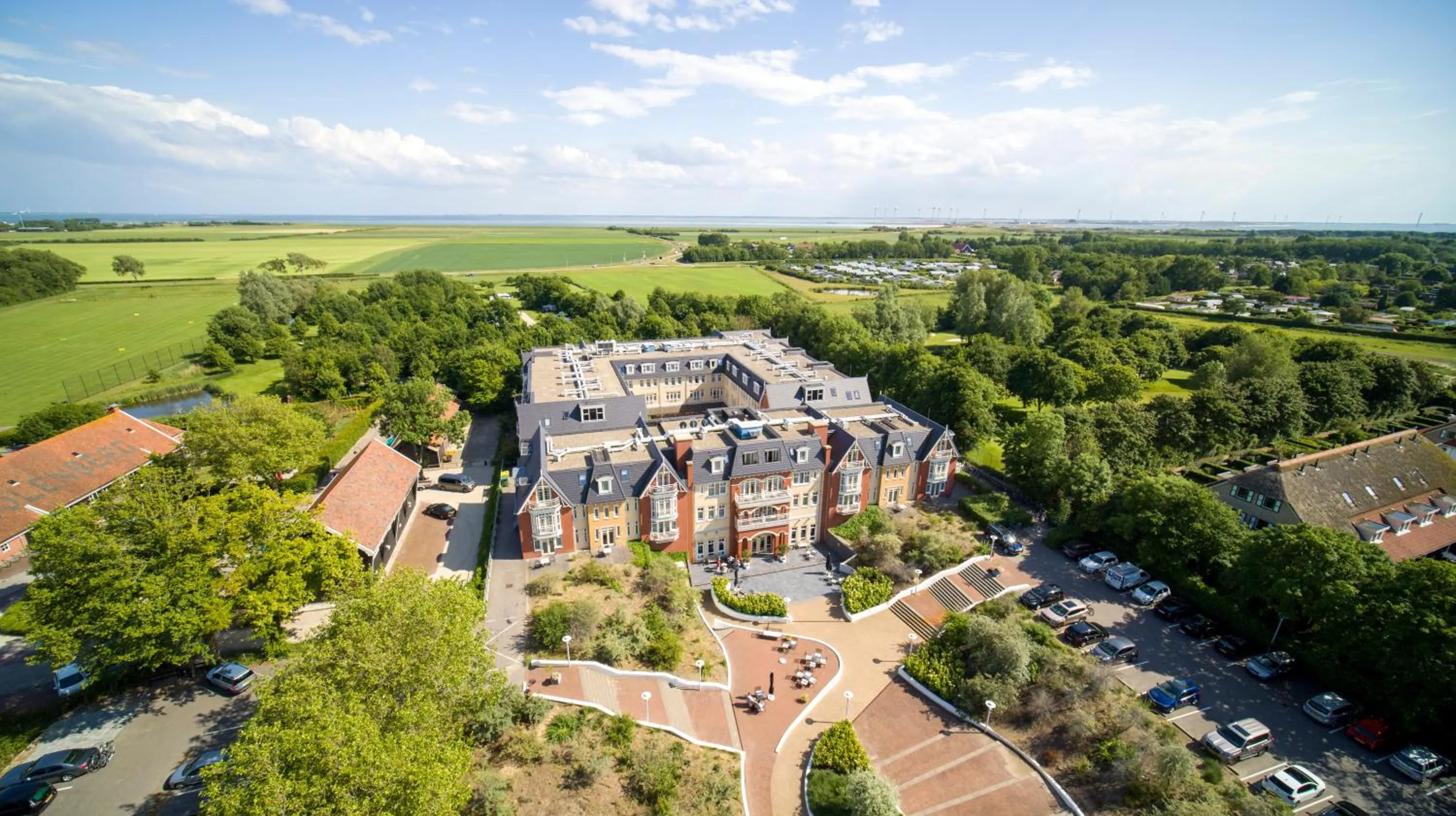 Property building in Grand Hotel Ter Duin - Duinhotel Burgh-Haamstede