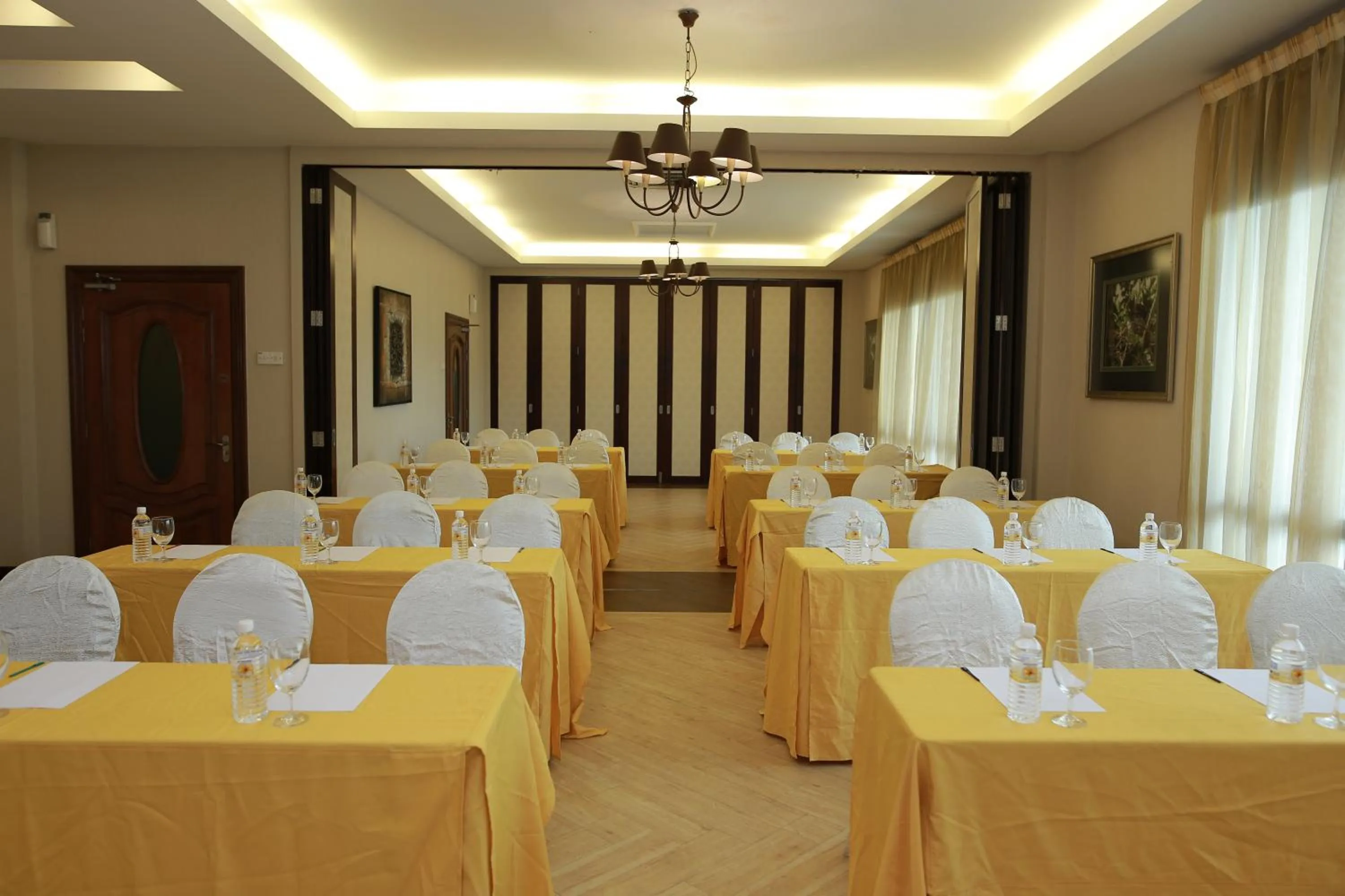 Meeting/conference room in RPGC Garden Hotel