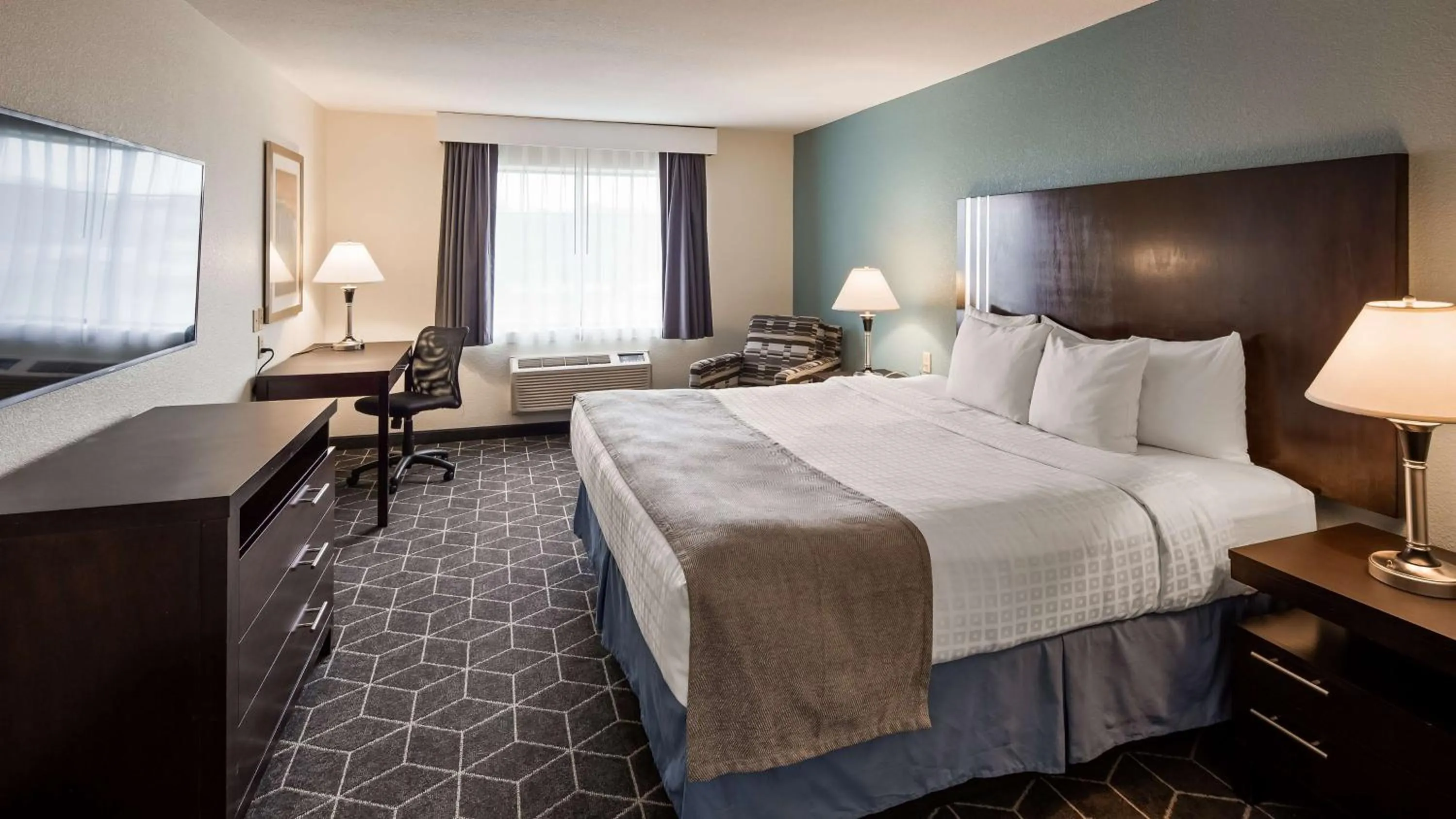 Photo of the whole room in Best Western Plus Portage Hotel and Suites