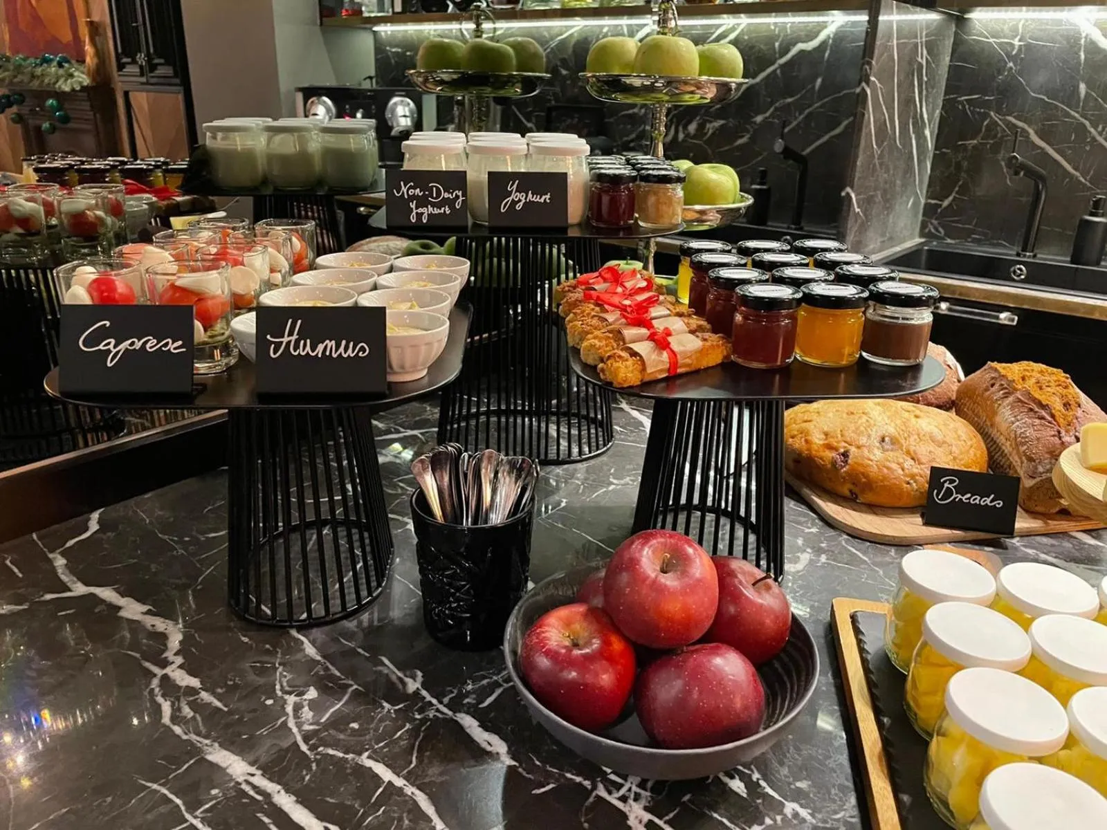 Continental breakfast in Hotel Collect - Adults Only