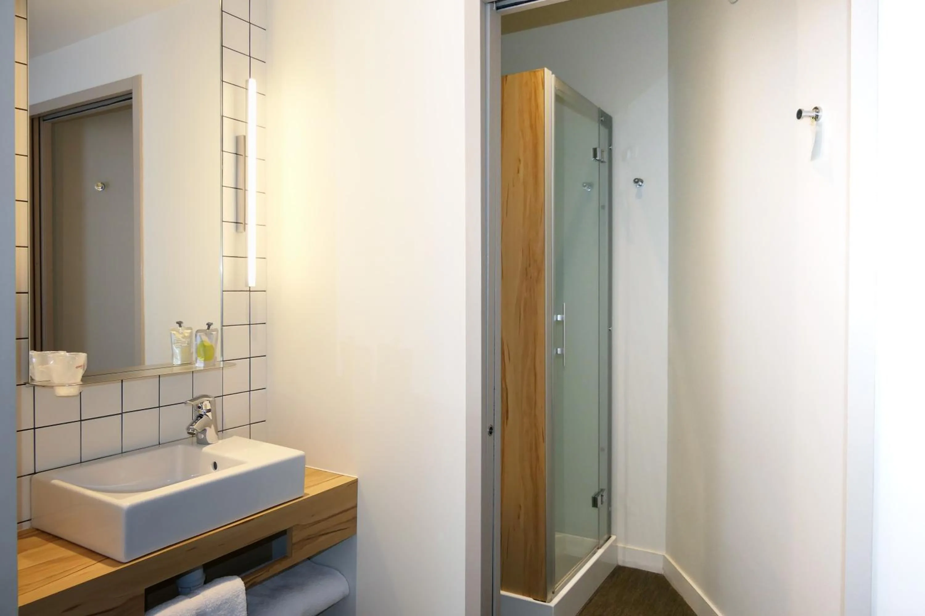 Bathroom in Hôtel et Apparts Marin