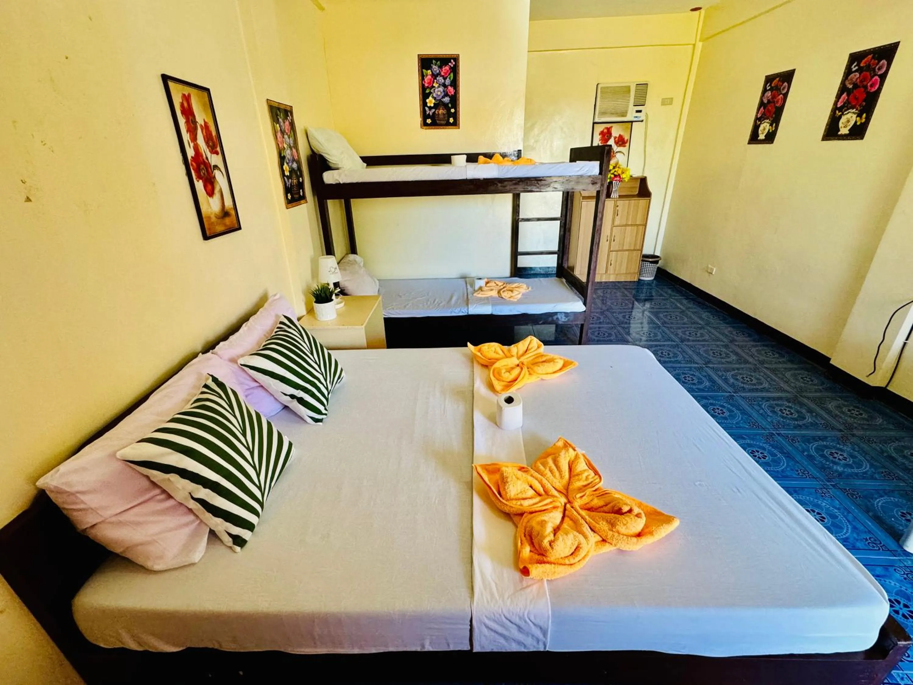 Bed in Edem Tourist Inn Malapascua