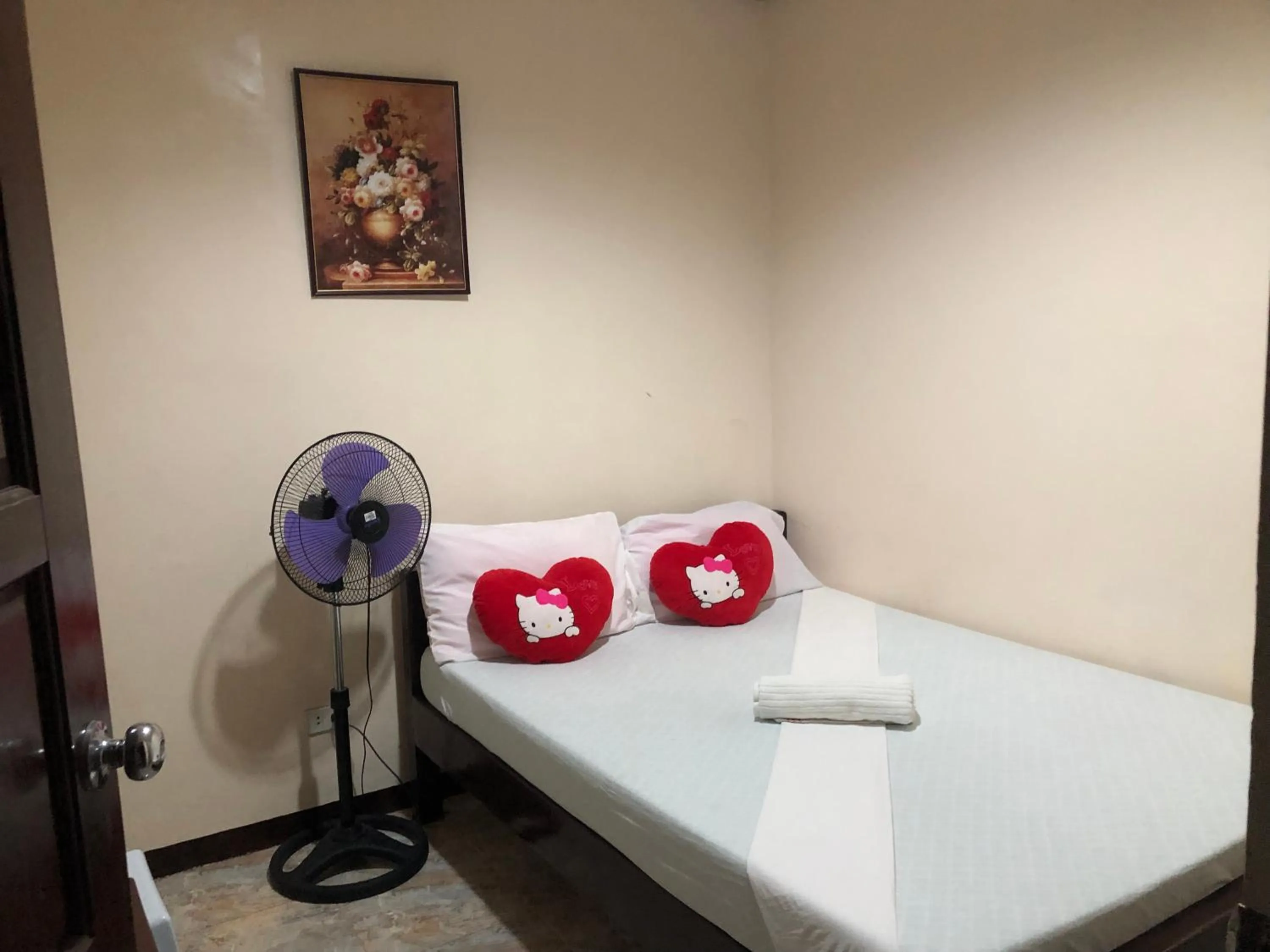 Bed in Edem Tourist Inn Malapascua