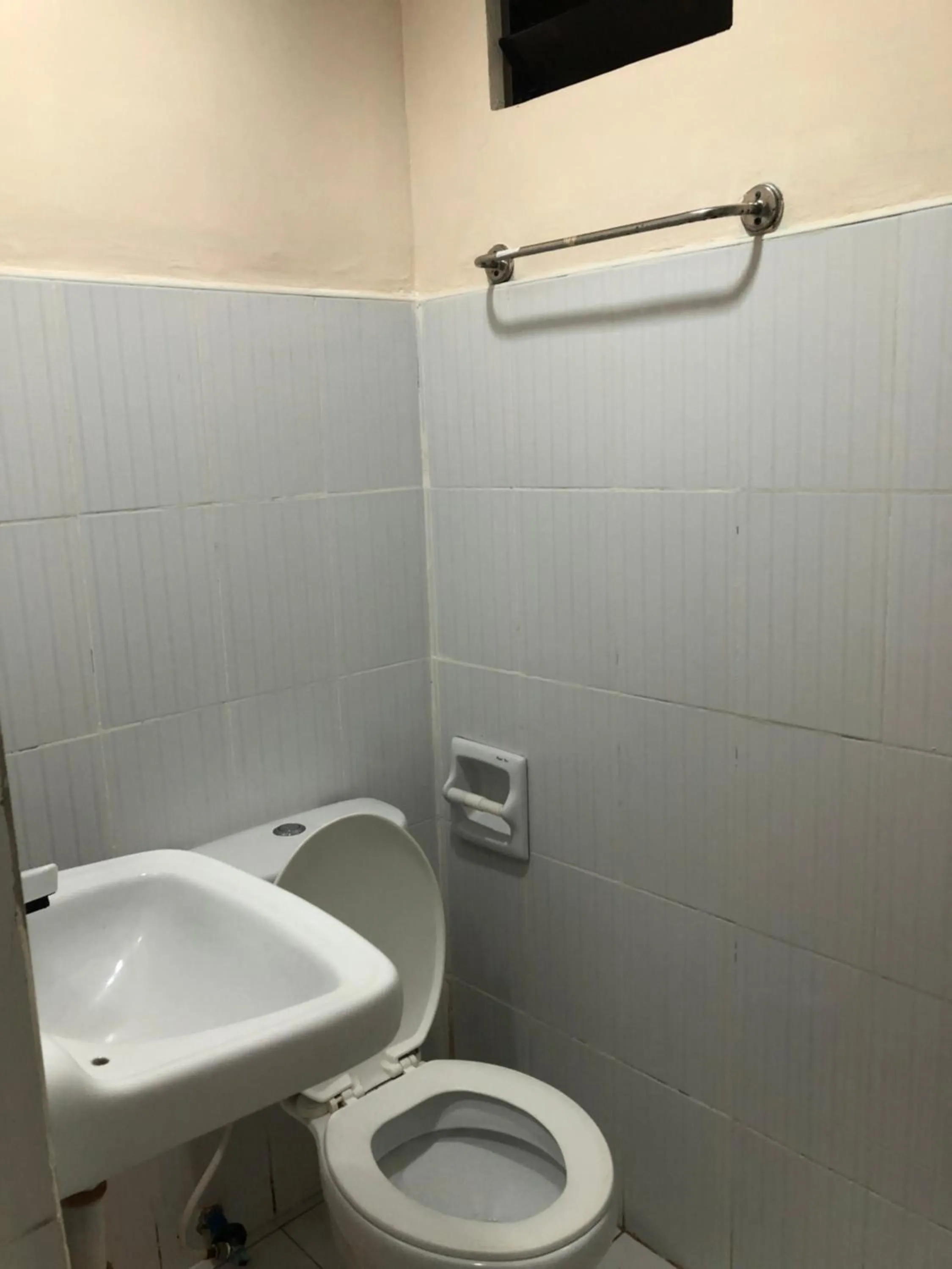 Edem Tourist Inn Malapascua