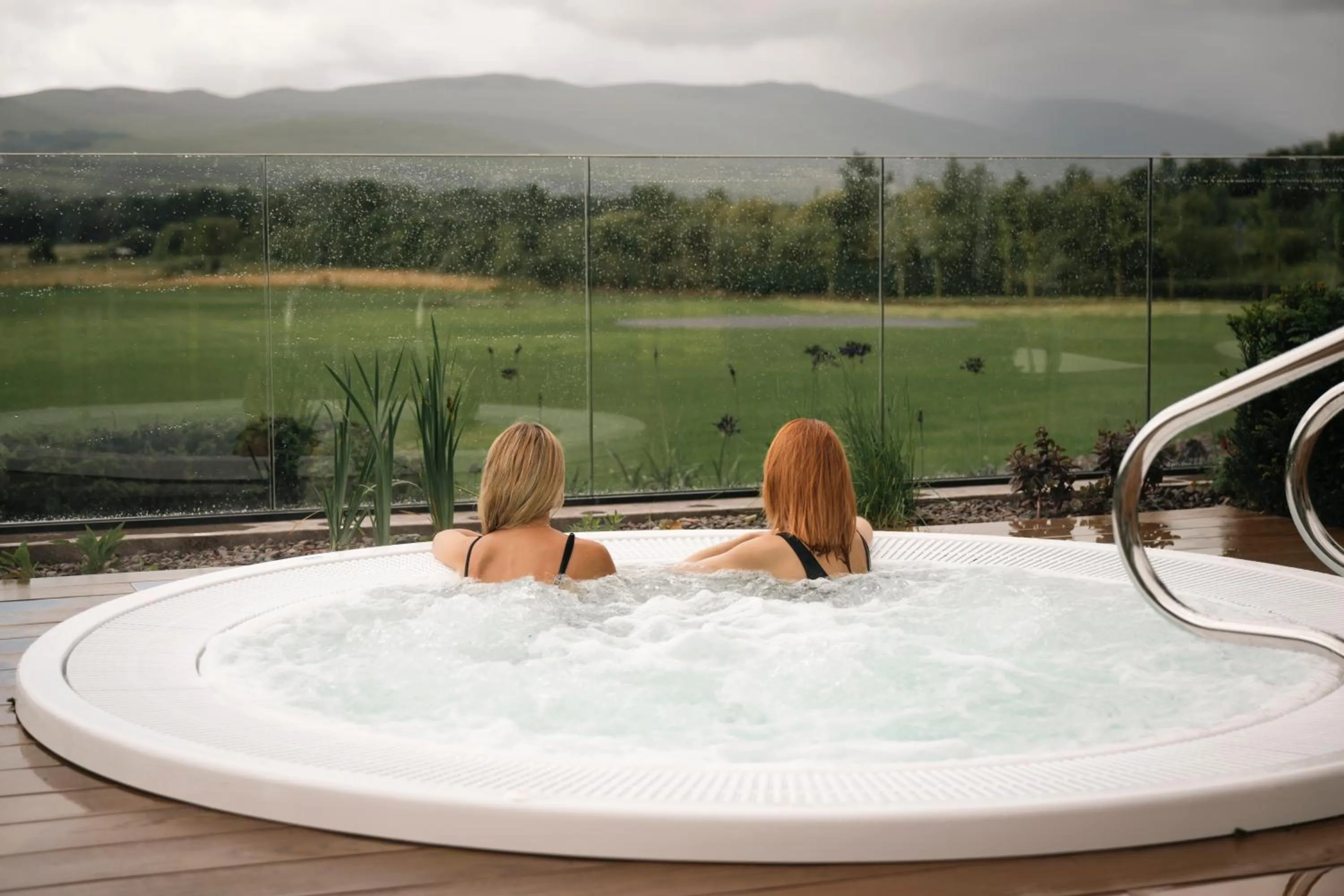 Hot Tub in Ballygarry Estate Hotel & Spa