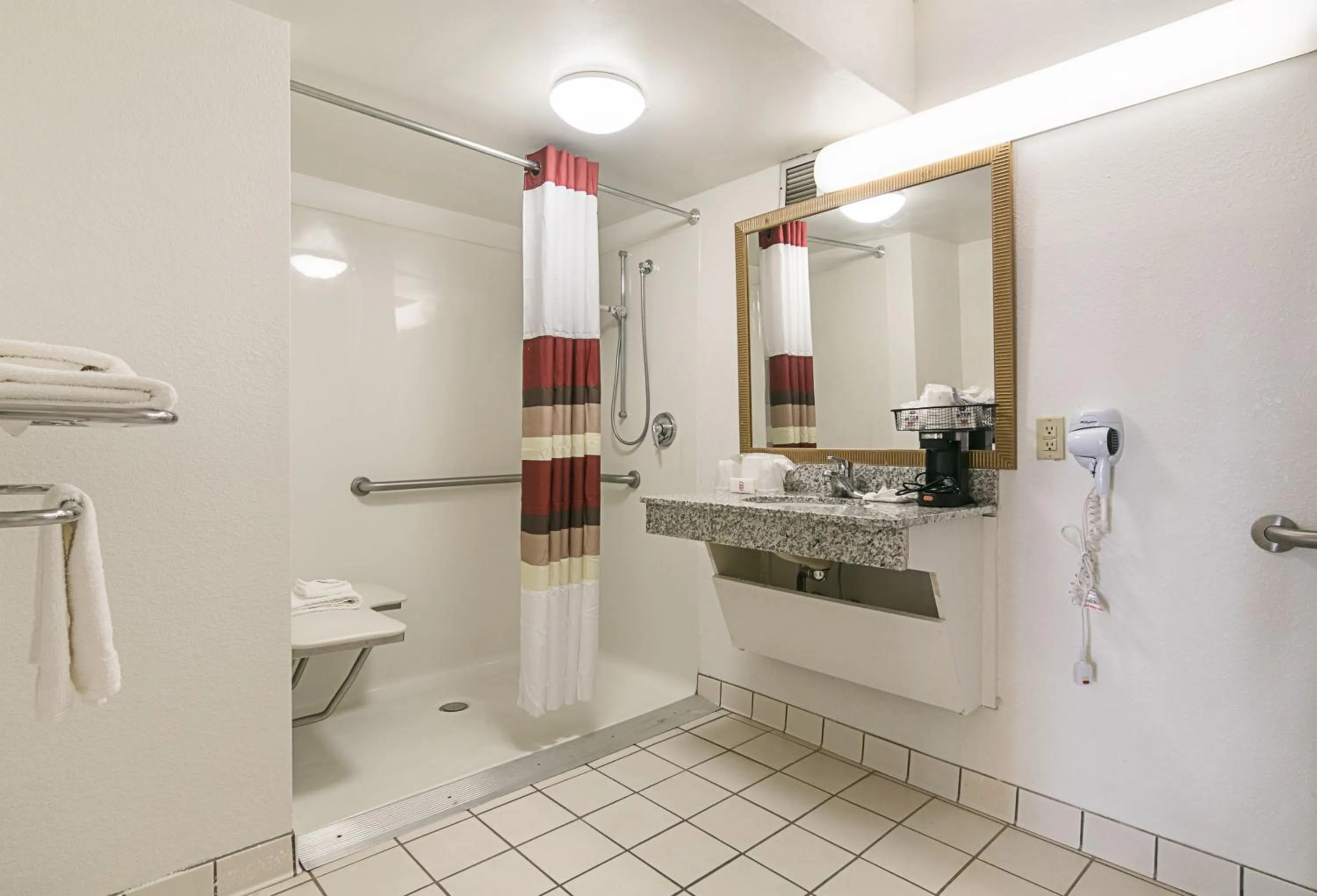 Bathroom in Red Roof Inn Forsyth