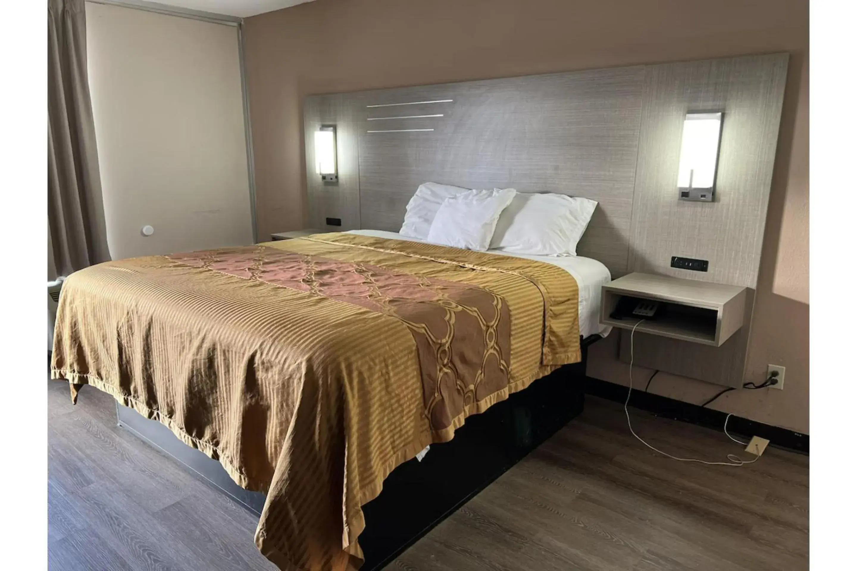 Deluxe 2 Full Beds Non Smoking in Western Motel By OYO Hattiesburg Deluxe 2 Full Beds Non Smoking in Western Motel By OYO Hattiesburg