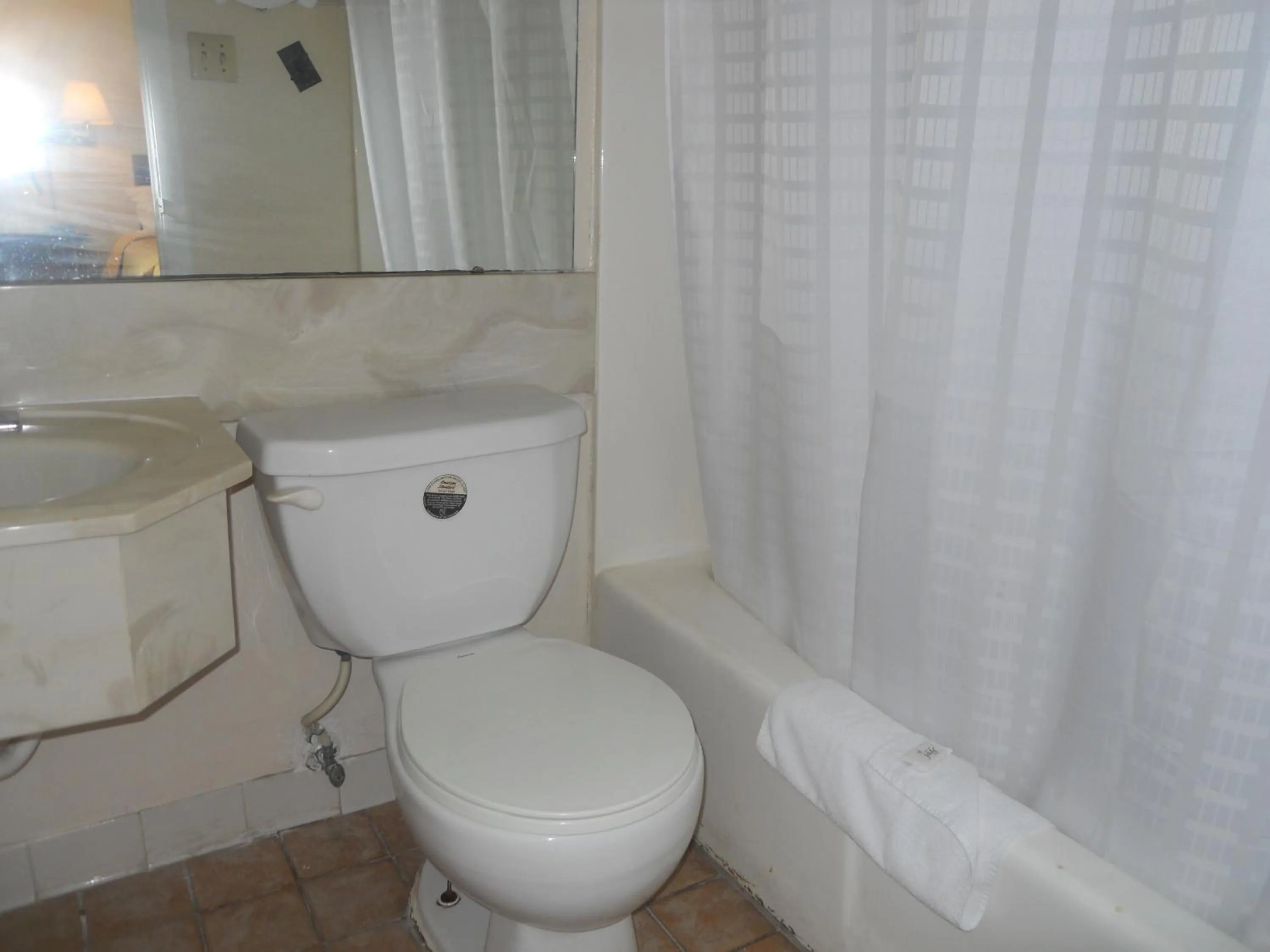 Bathroom in Cascades Motel - Chattanooga