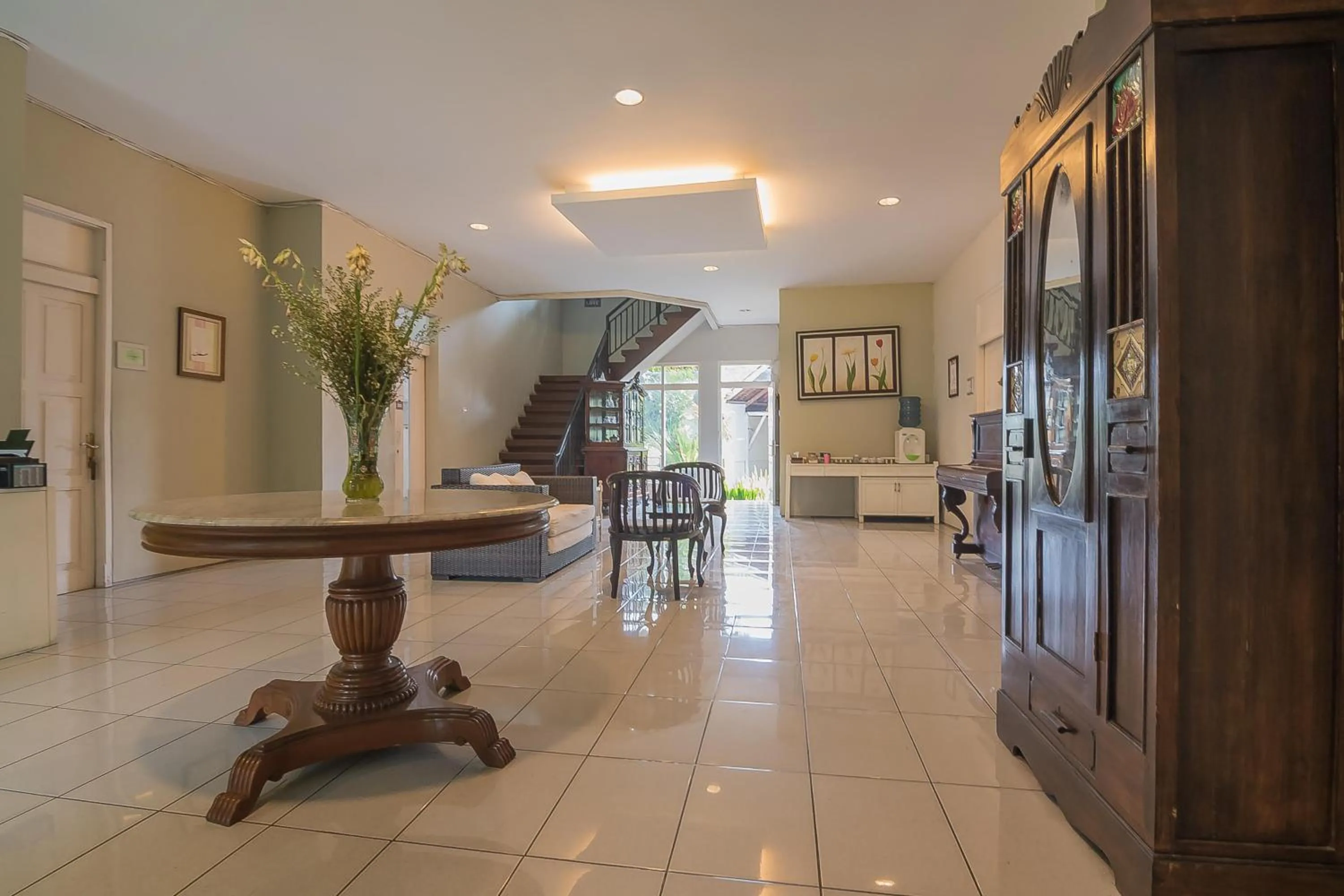 Lobby or reception in RedDoorz near UPI Setiabudi 2