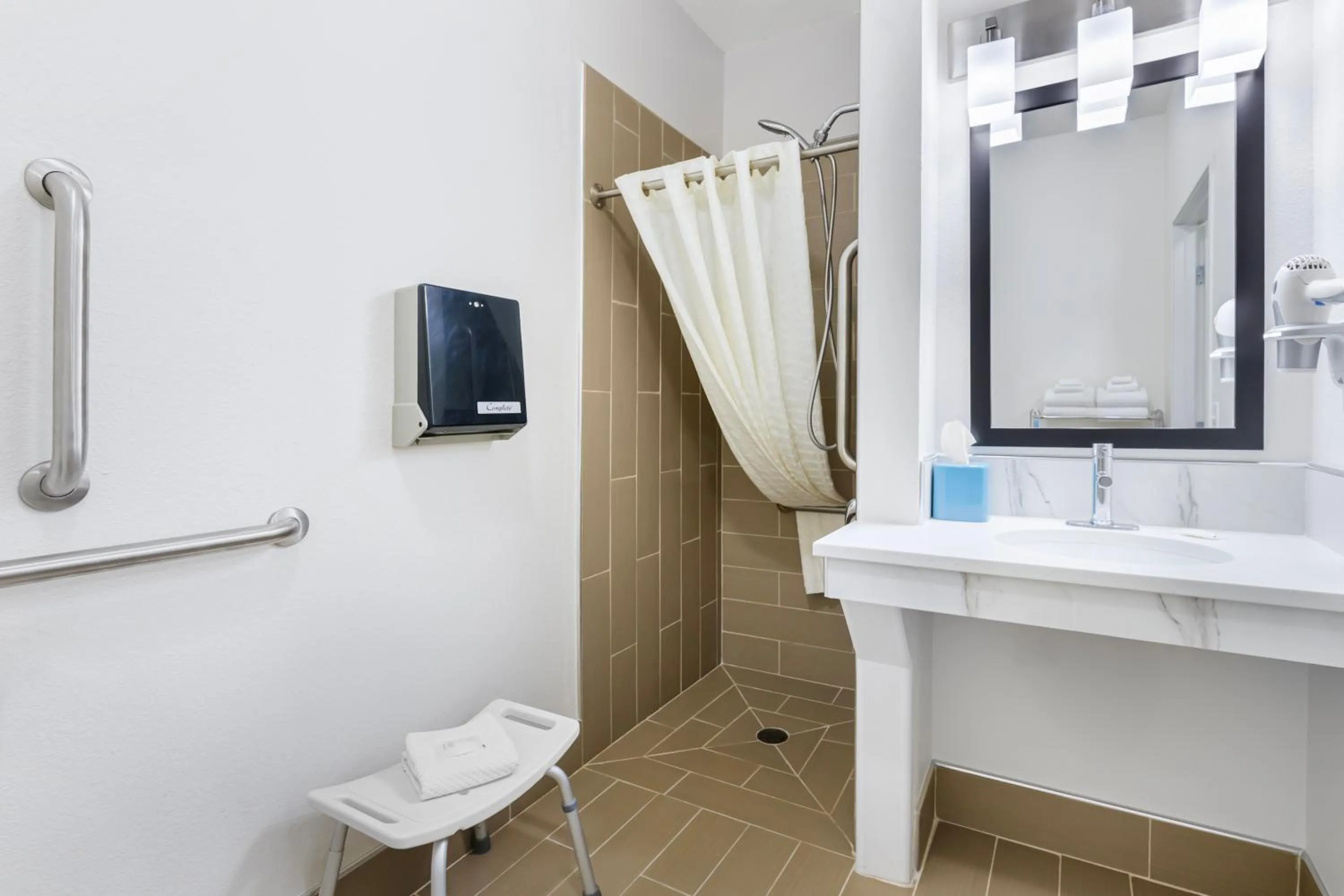 Bathroom in MainStay Suites Madison Airport