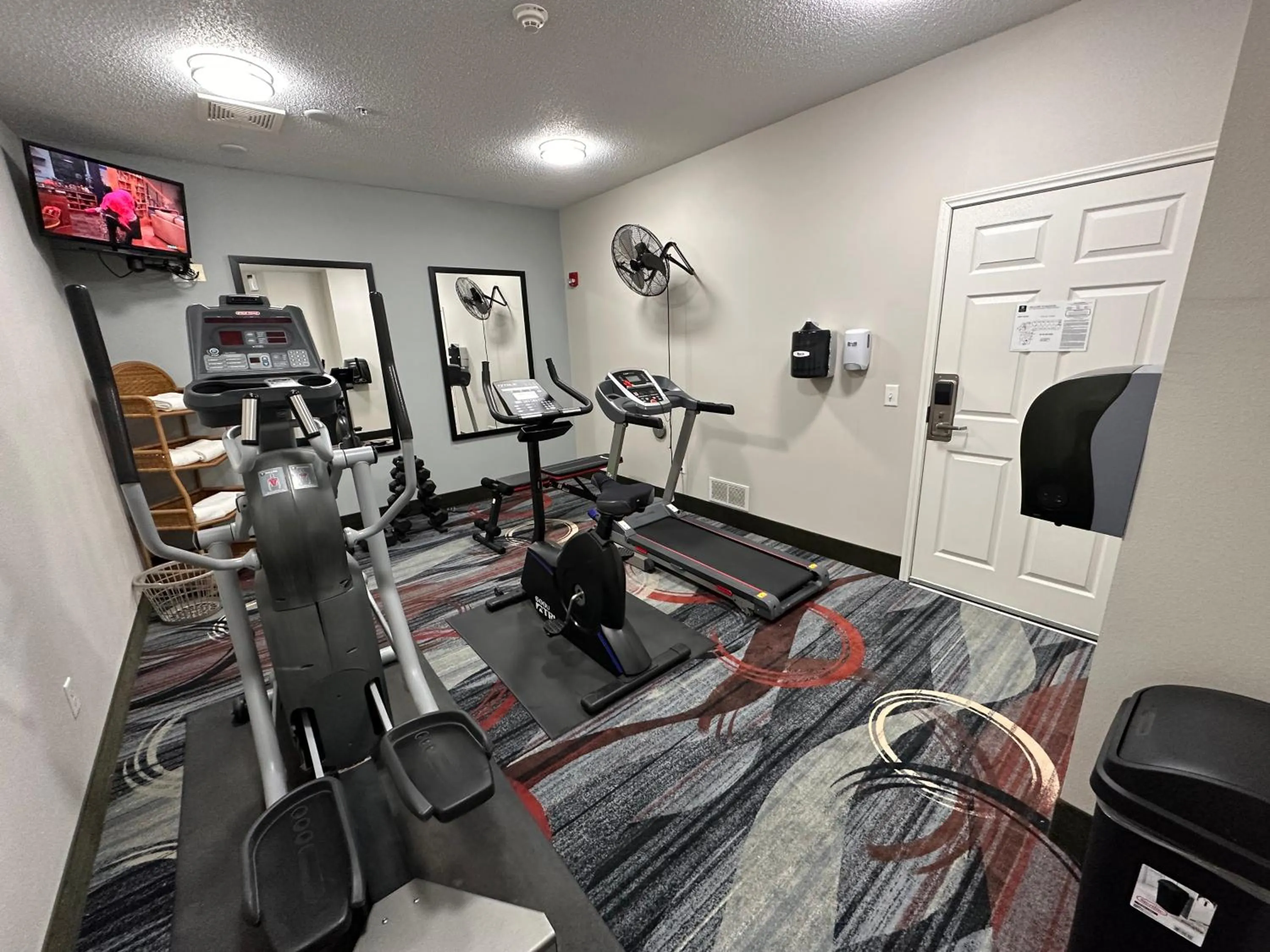 Fitness centre/facilities in MainStay Suites Madison Airport