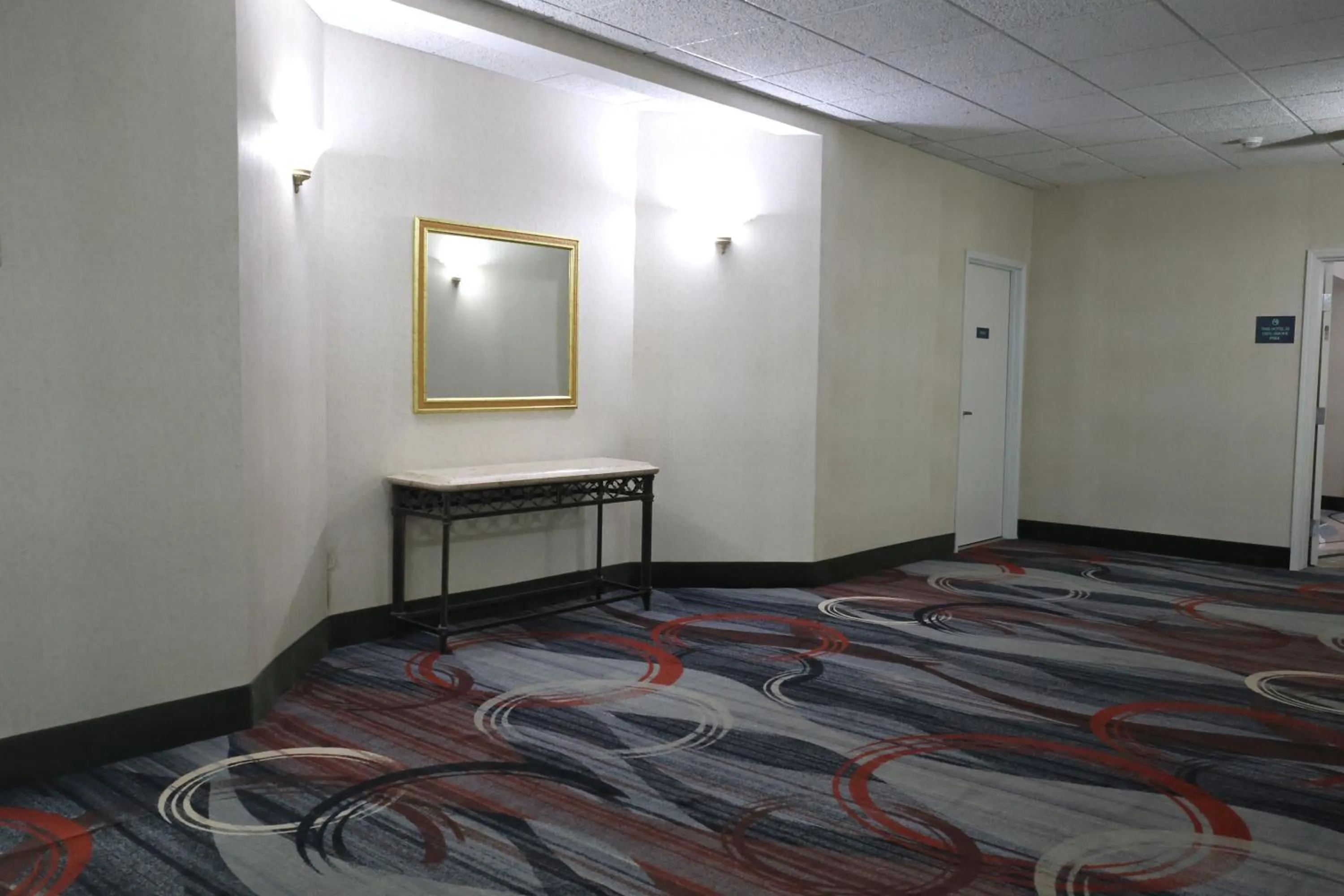 Lobby or reception in MainStay Suites Madison Airport