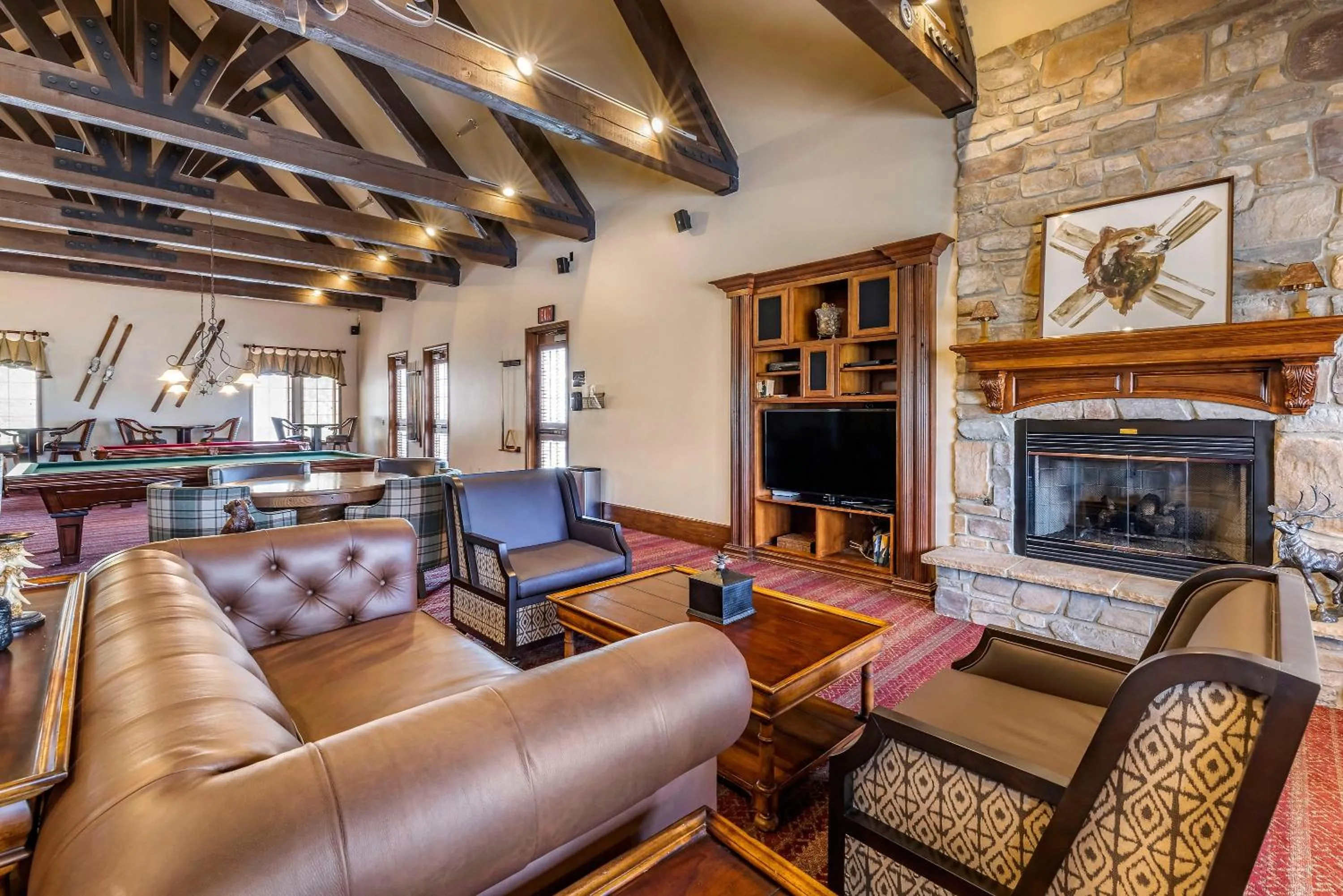Communal lounge/ TV room in Bluegreen Vacations Big Bear Village, an Ascend Collection Resort