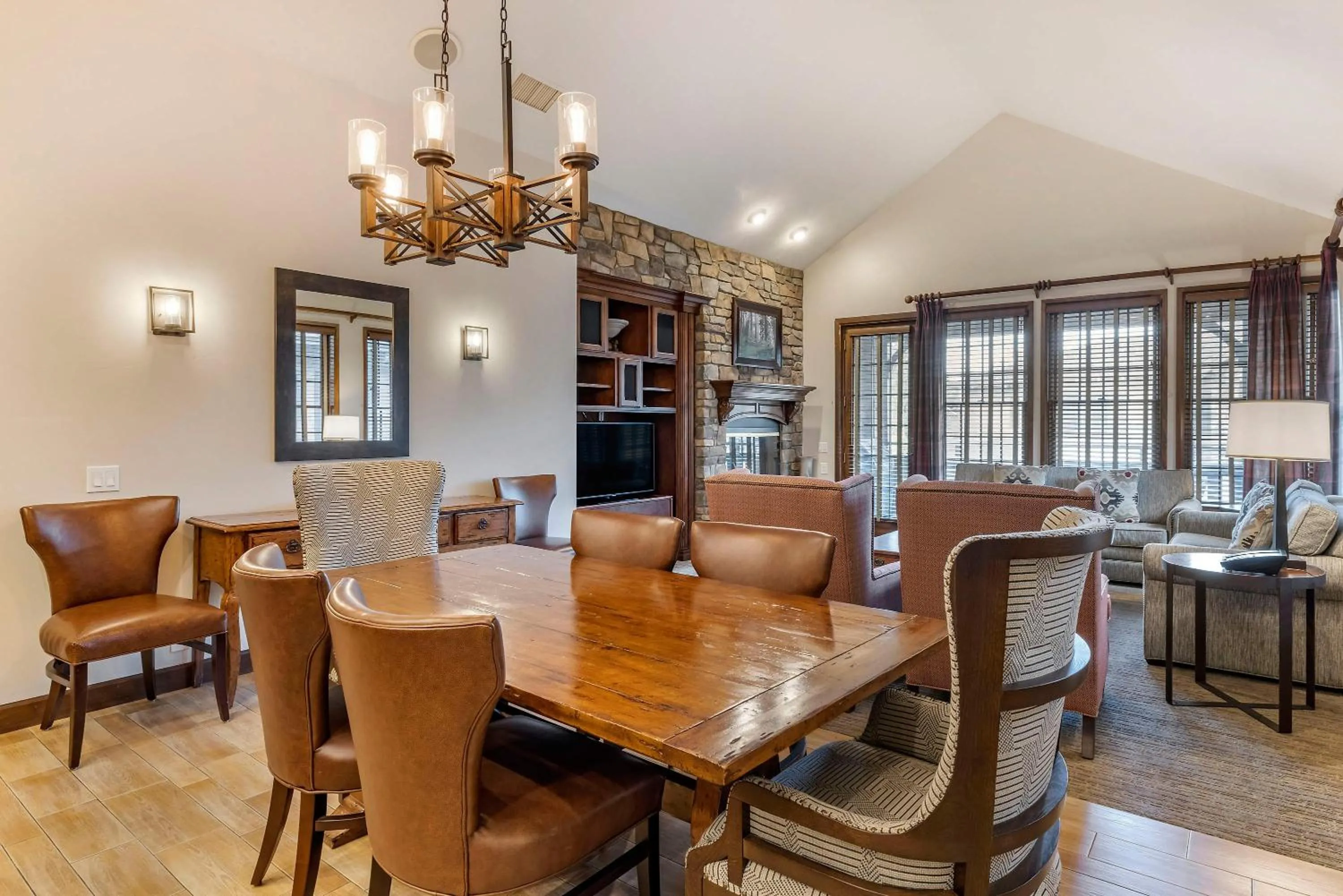Dining area in Bluegreen Vacations Big Bear Village, an Ascend Collection Resort