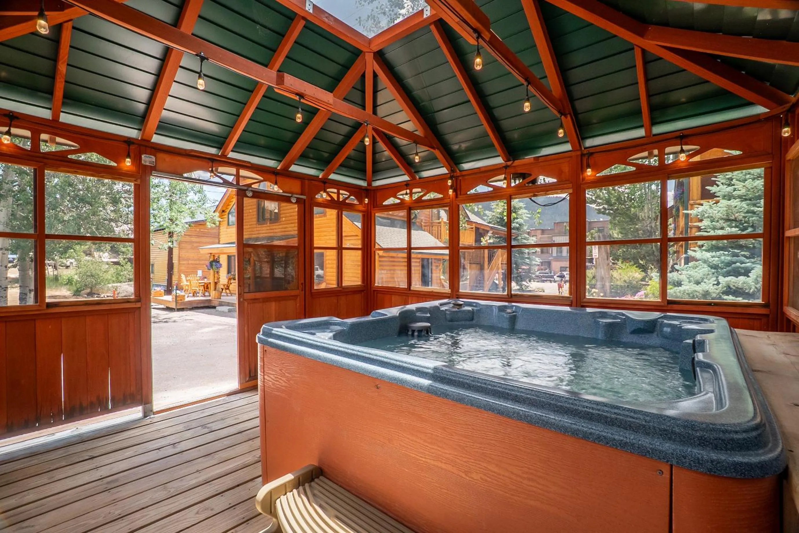 Hot Tub in Spirit Lake Lodge