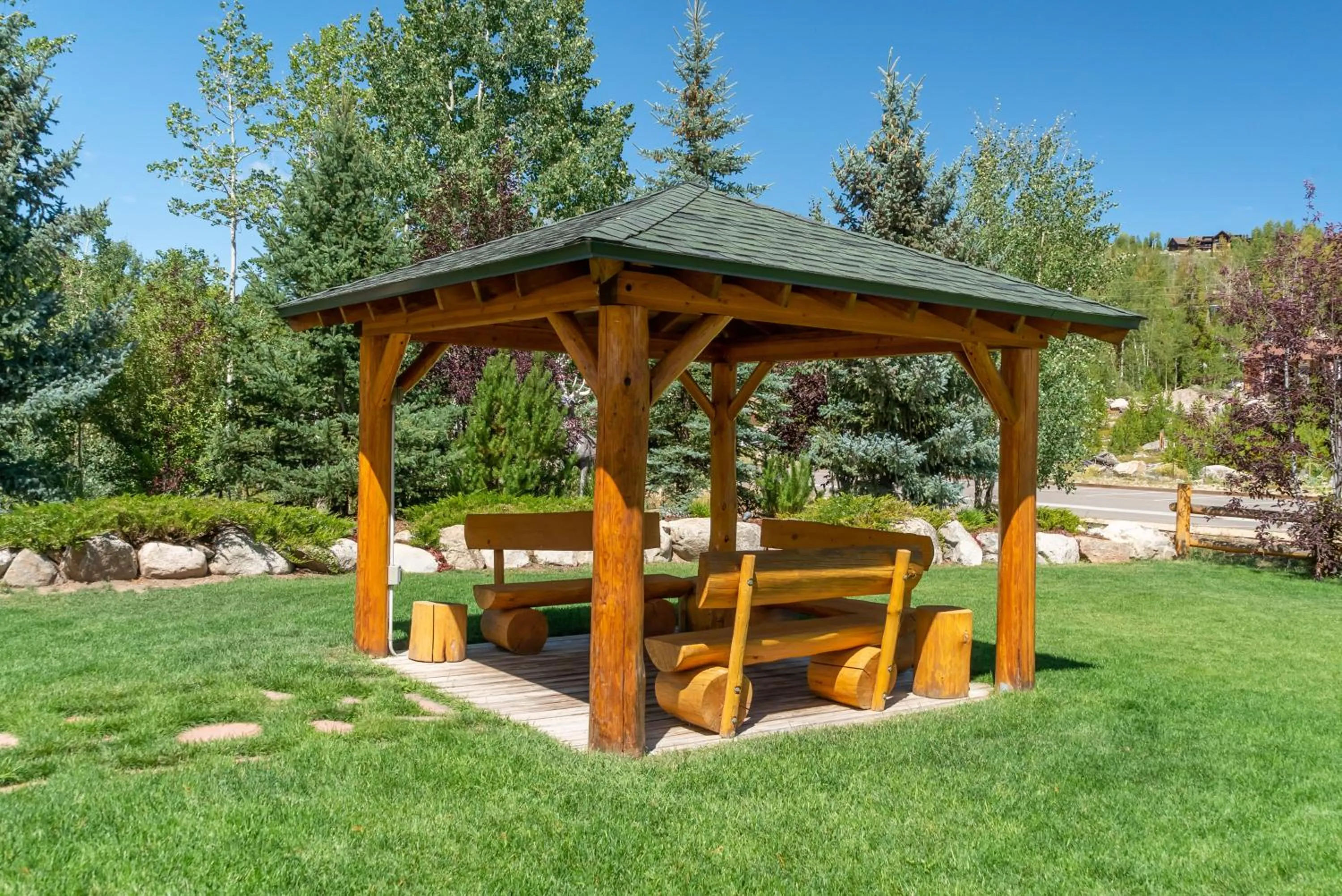 Garden in Spirit Lake Lodge