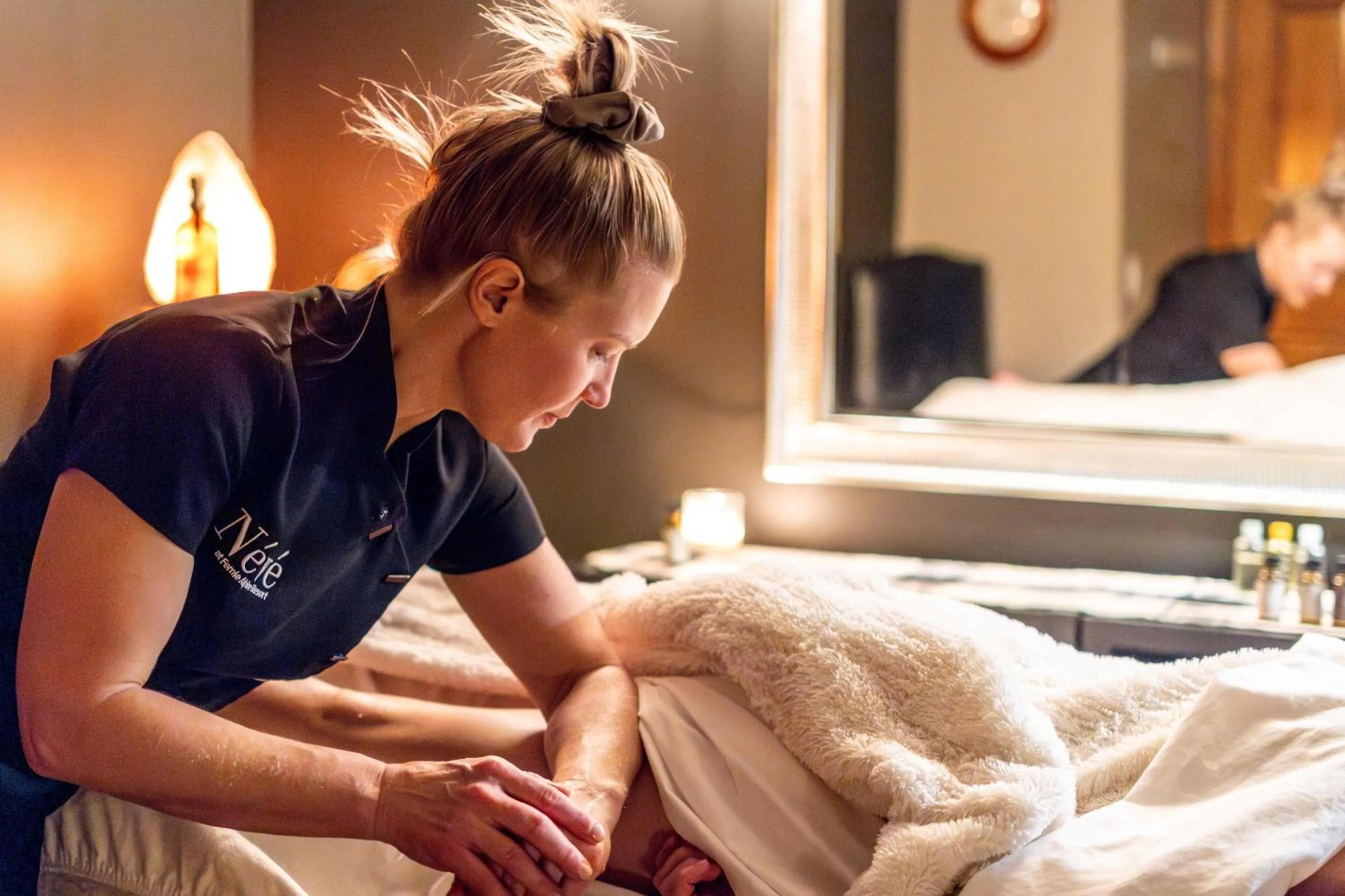 Massage in Lizard Creek Lodge