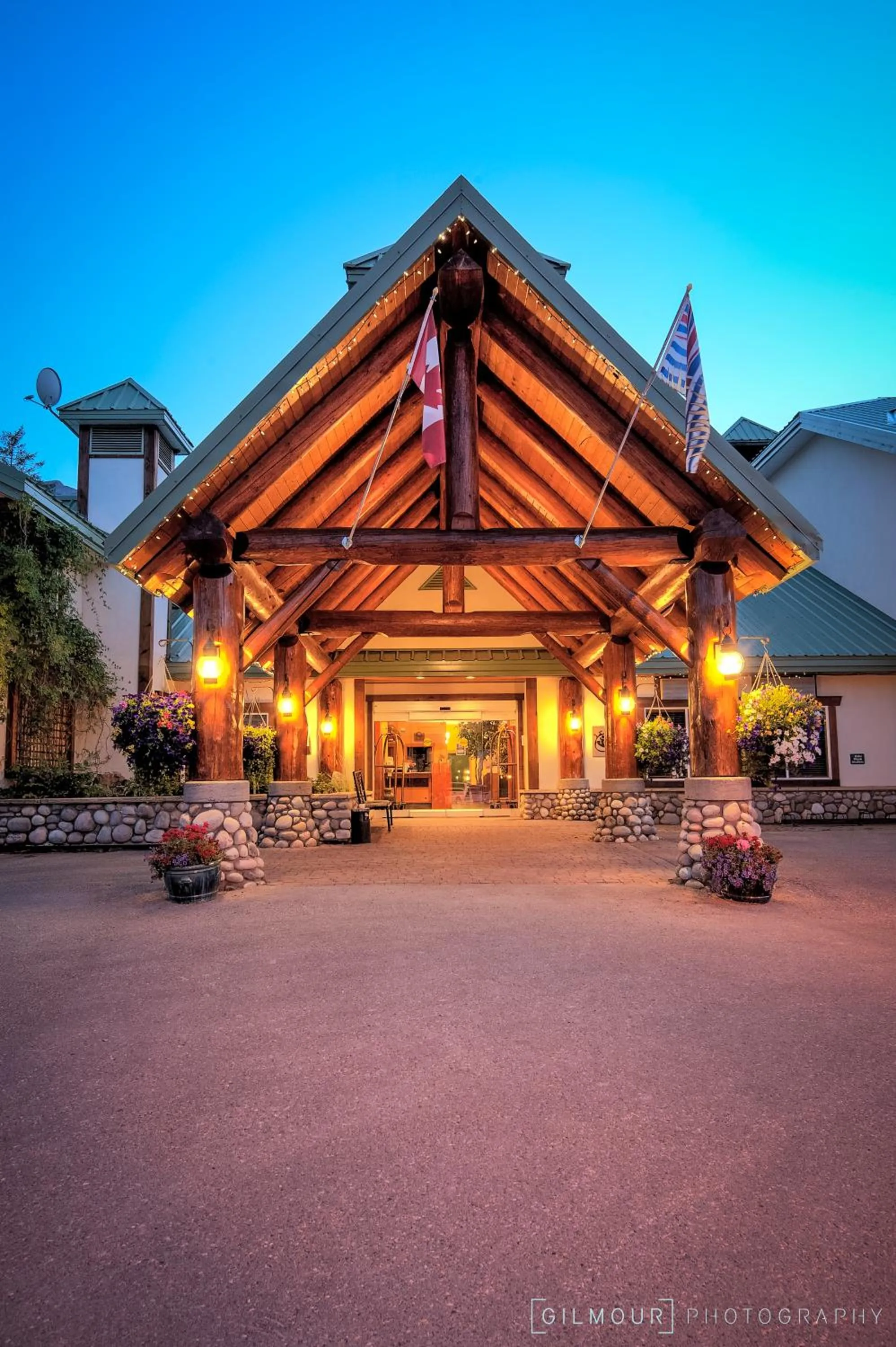 Restaurant/places to eat in Lizard Creek Lodge