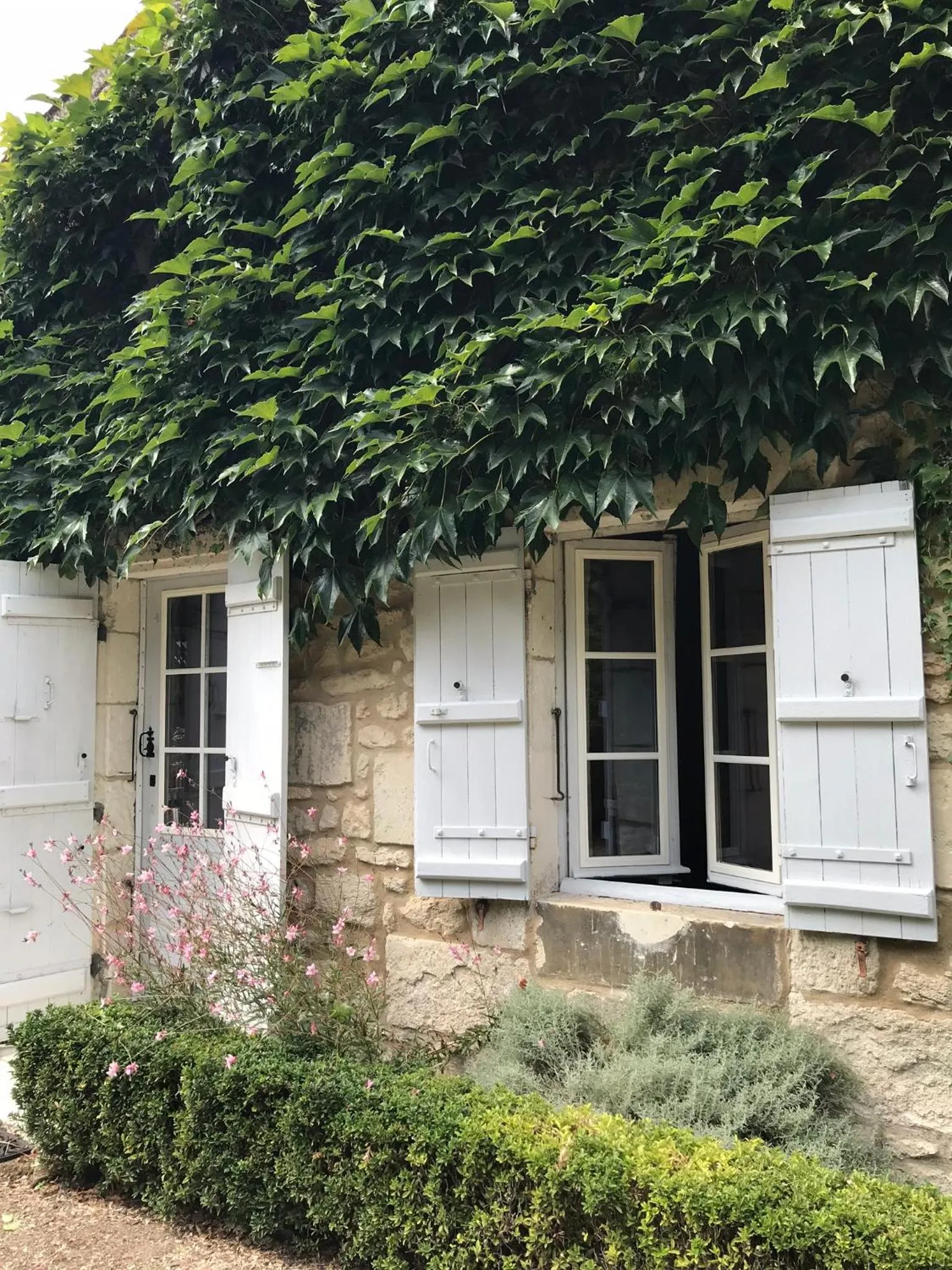 Facade/entrance in La Laiterie du Logis