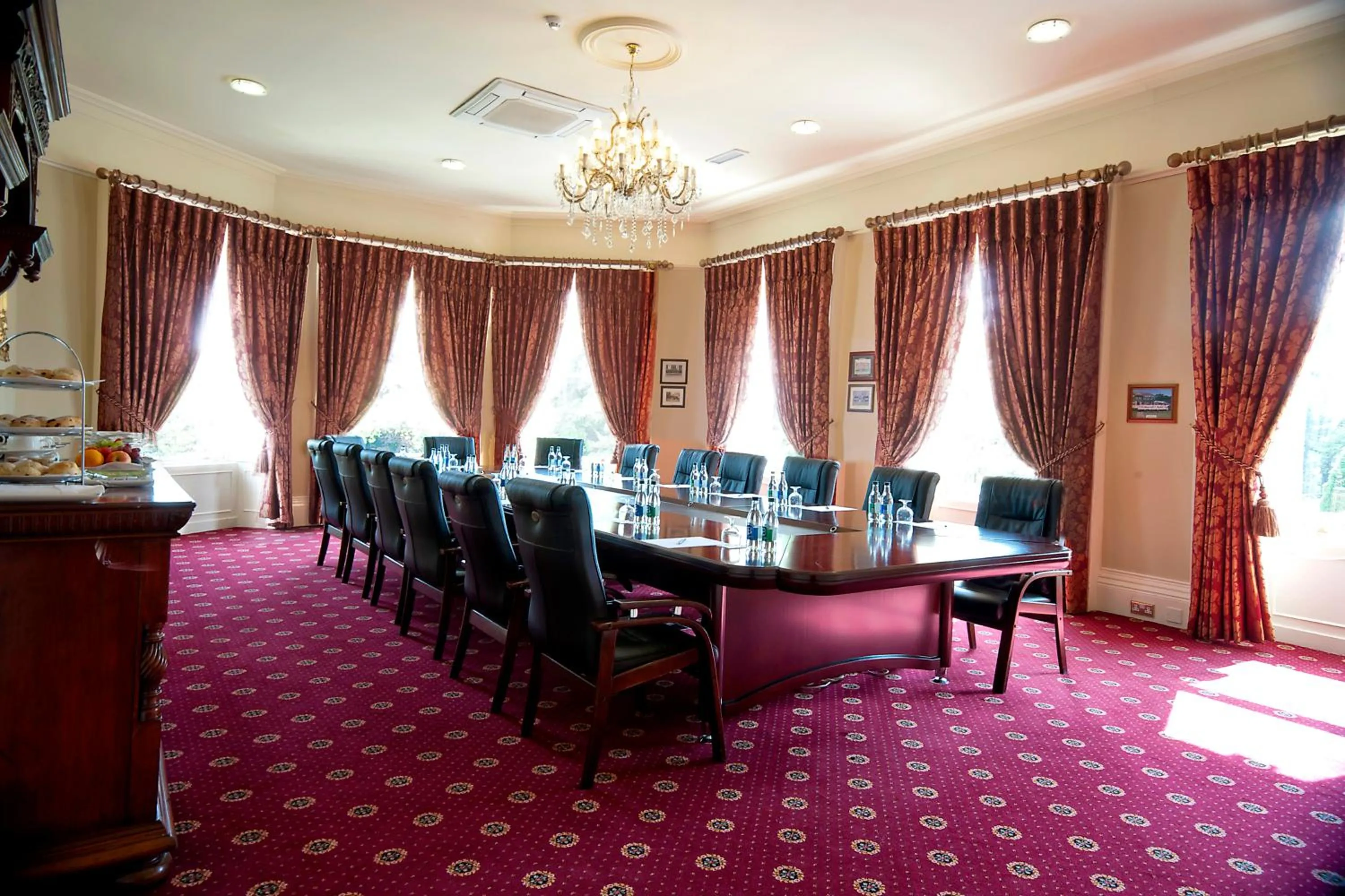Business facilities in Finnstown Castle Hotel