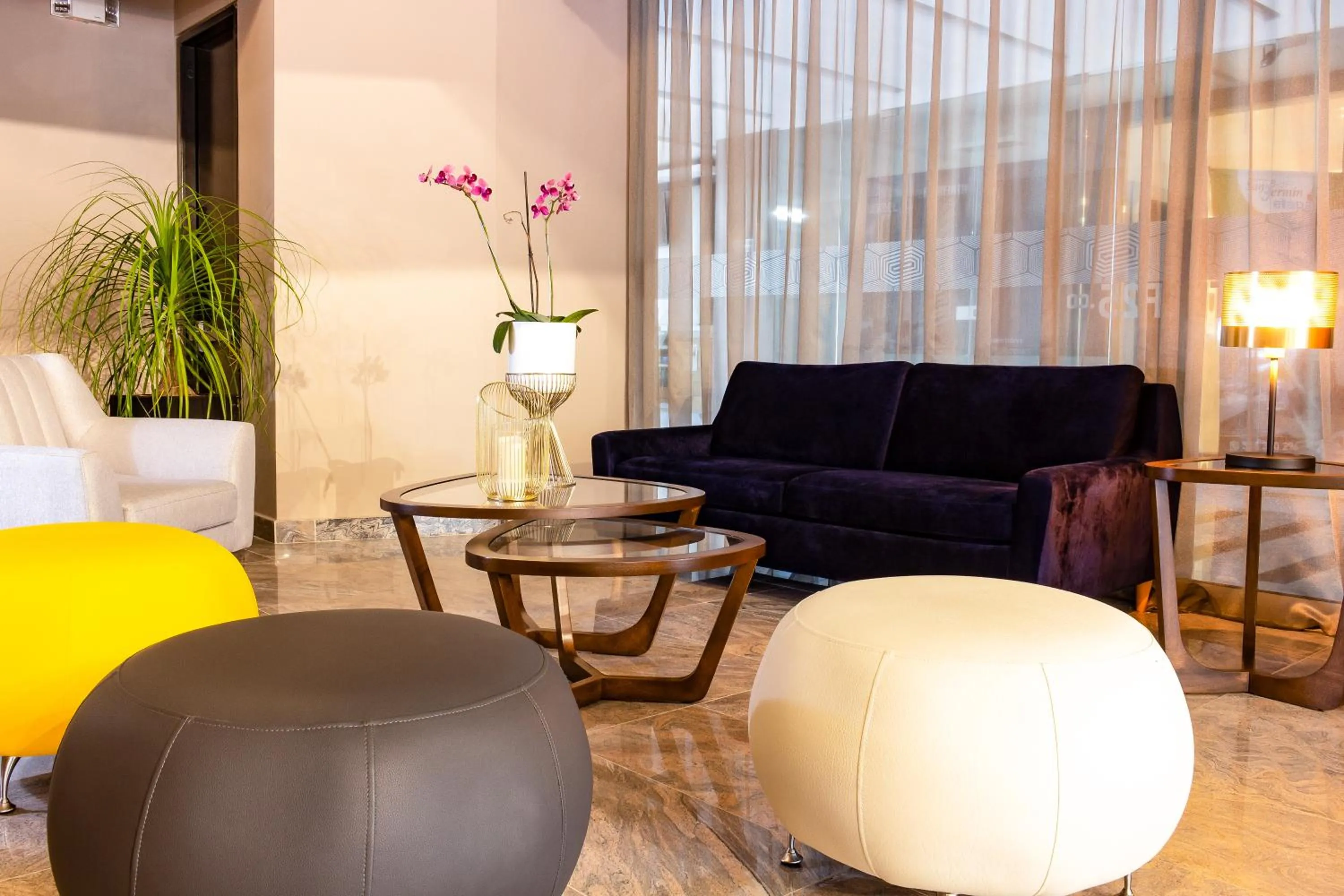 Living room in Hotel F25