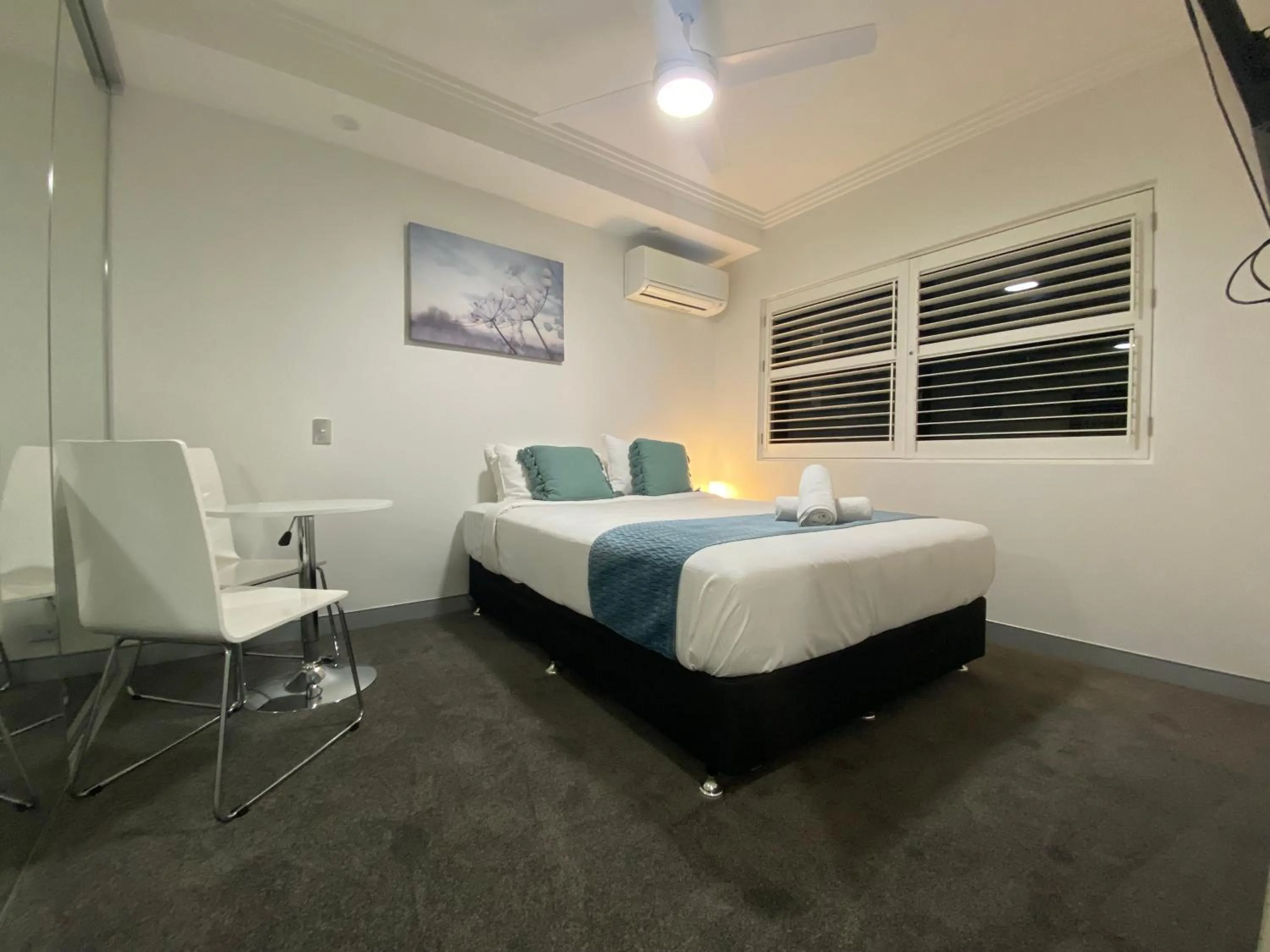 Hotel Room No Balcony in Redvue Holiday Apartments