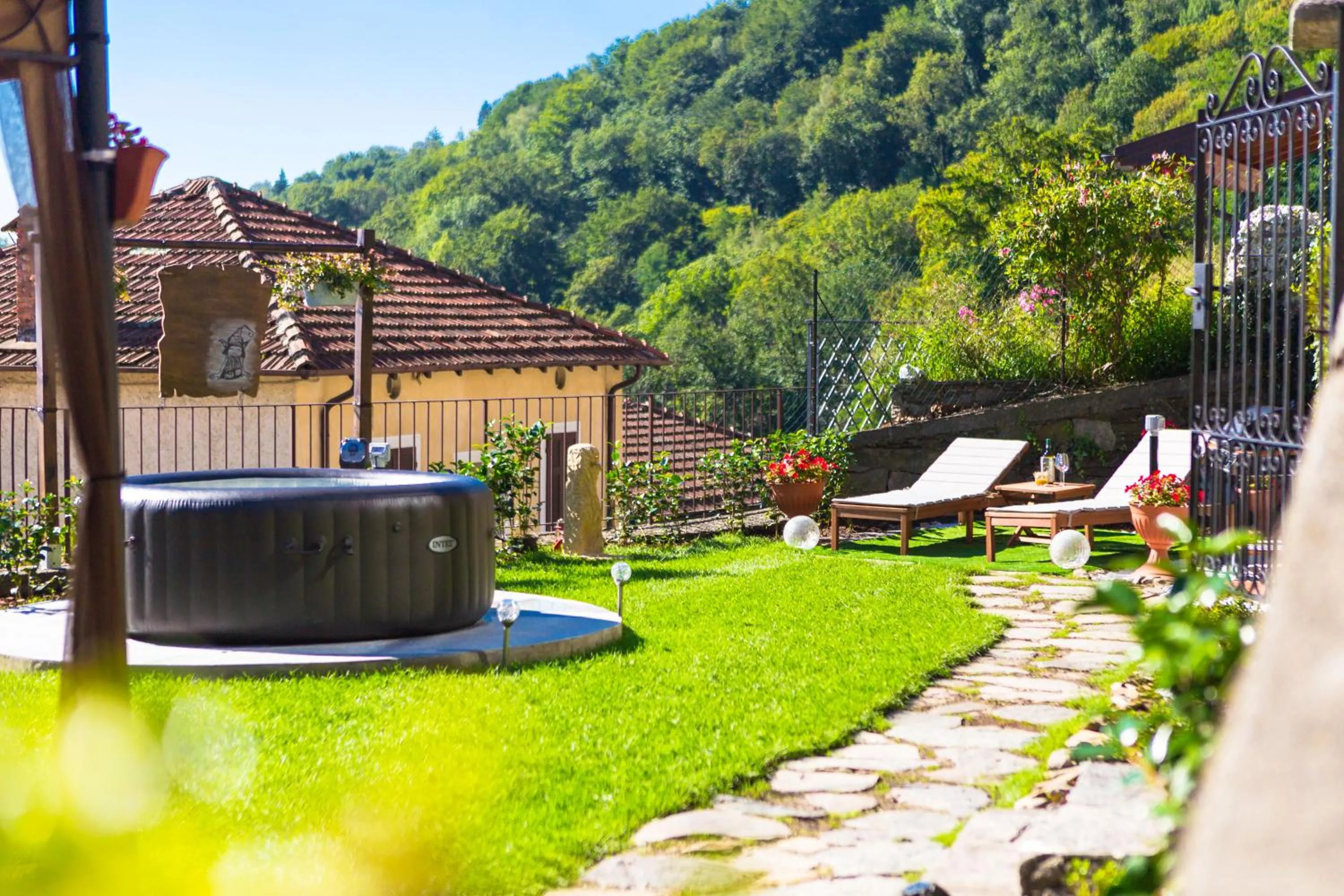 Garden in B&B Il Folletto del Lago