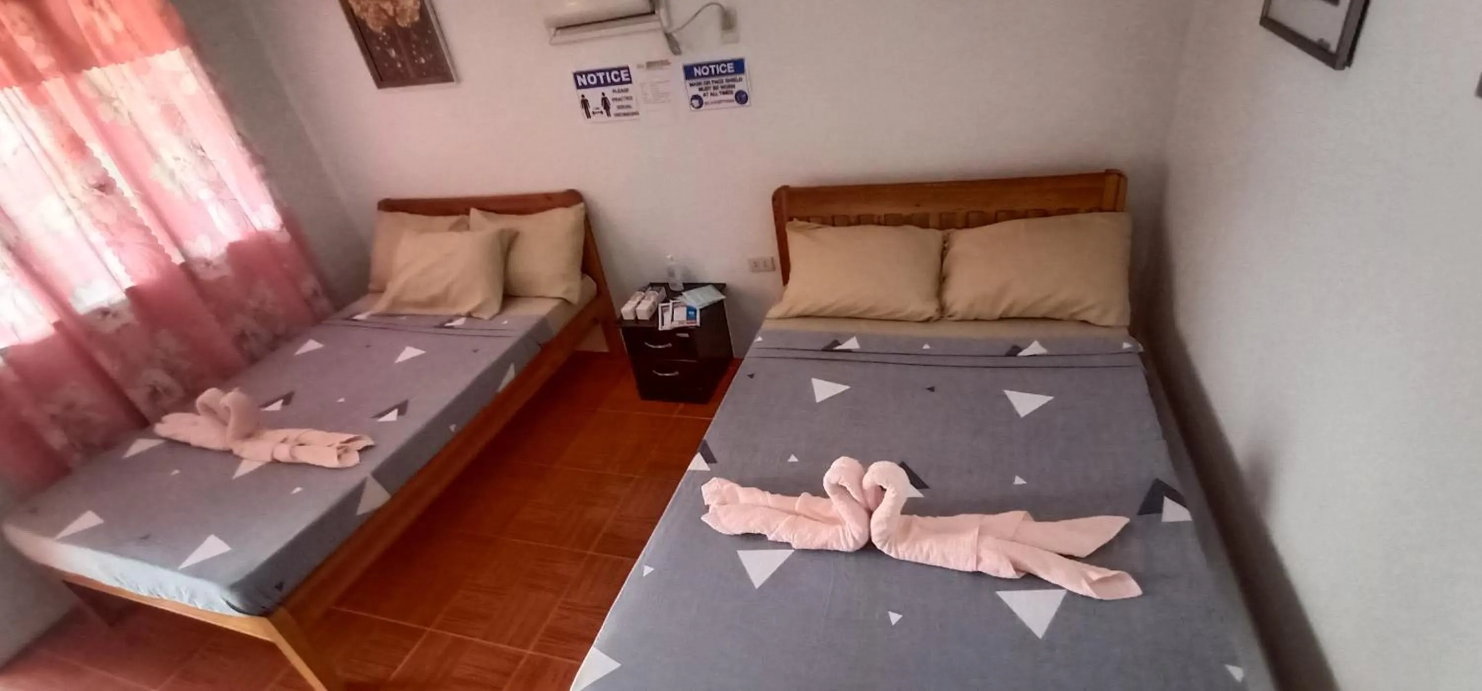 Bed in Hadefe Cottages