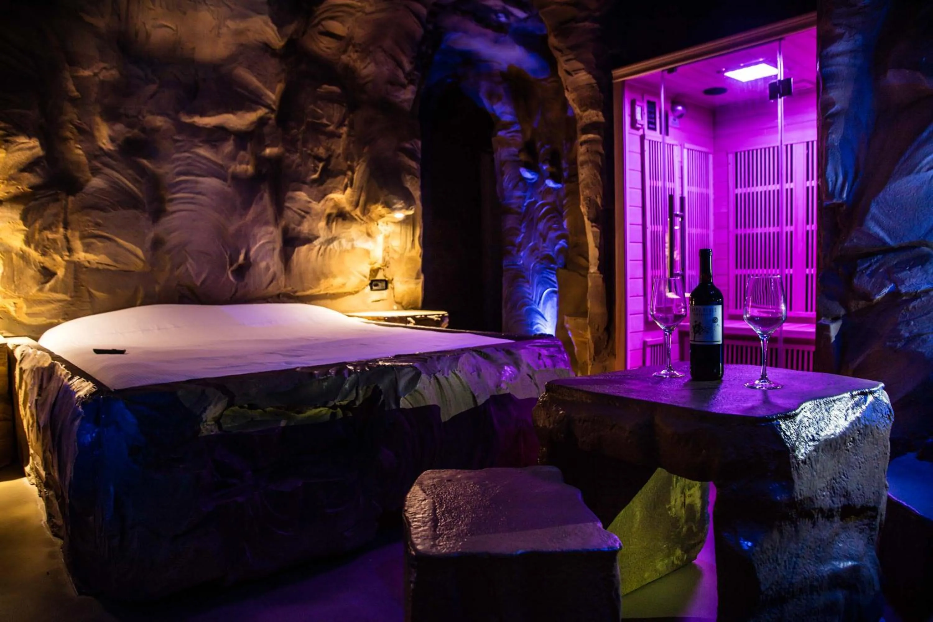 Bed in MagicSuite Guest House Roma Portuense