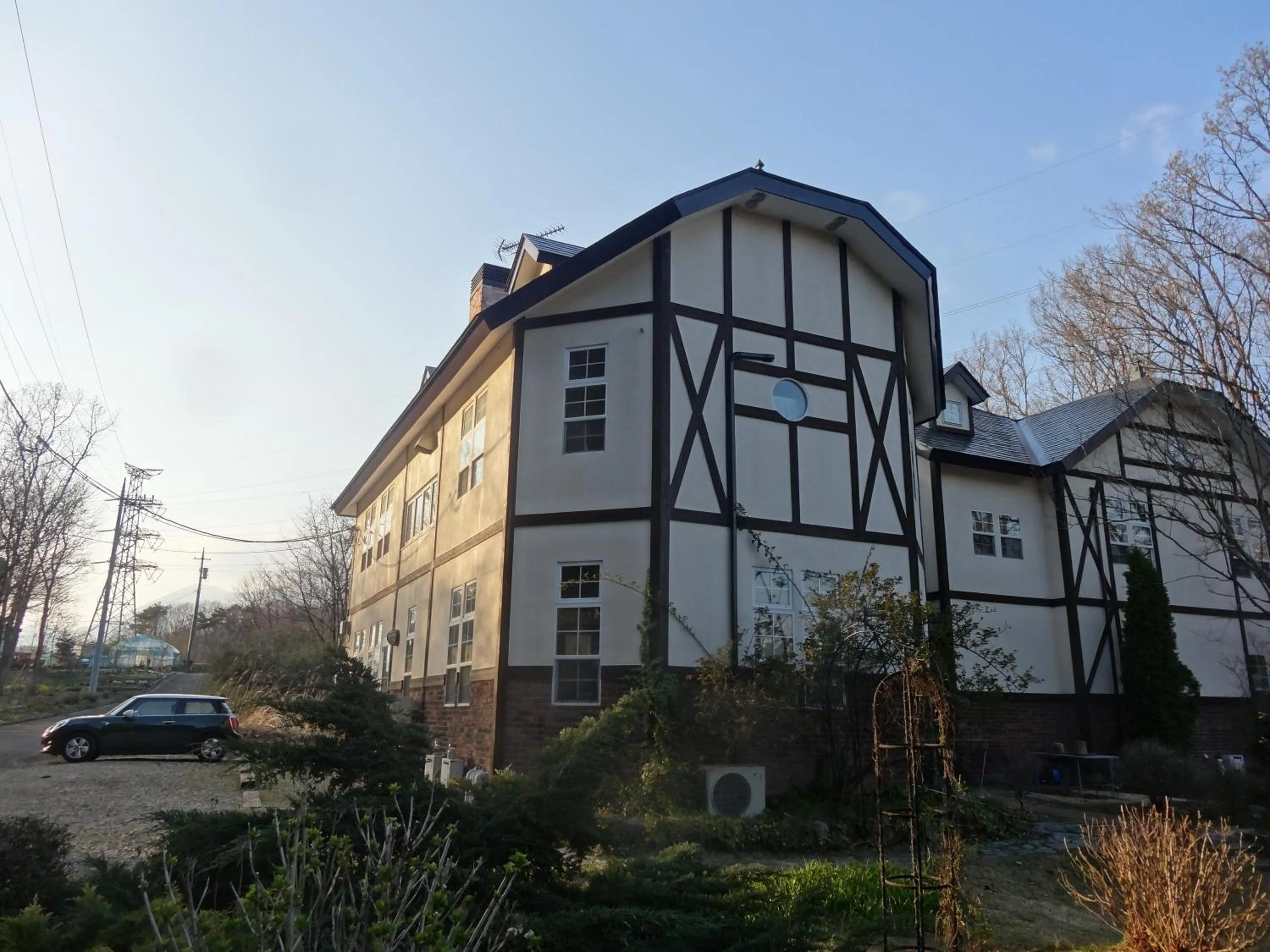 Property building in Gasthof Arutany