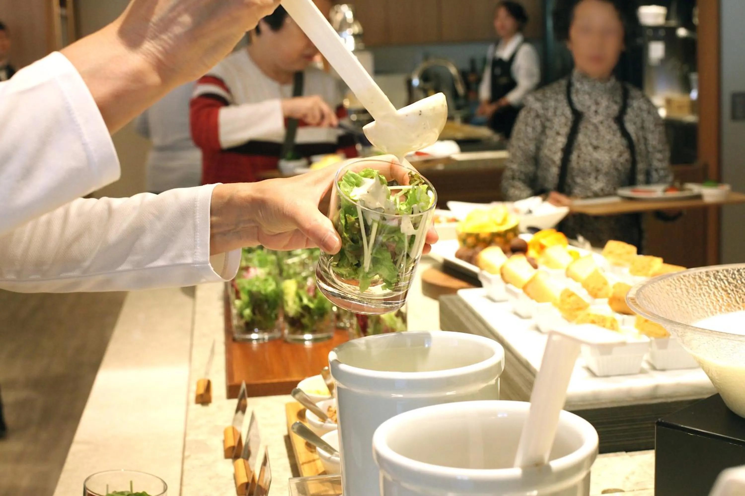 Buffet breakfast in Kamikochi Hotel Shirakabaso