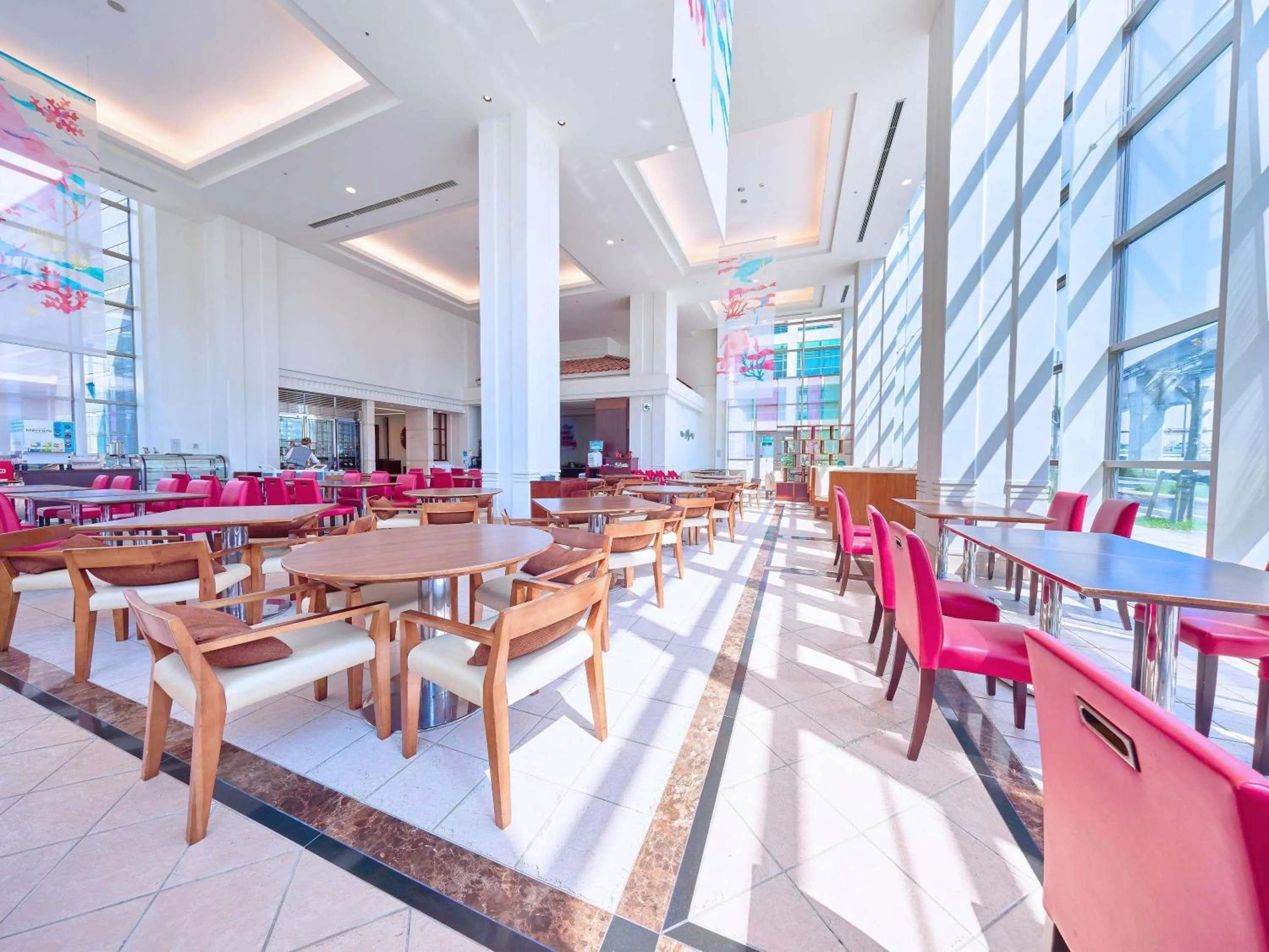 Restaurant/places to eat in Mercure Okinawa Naha