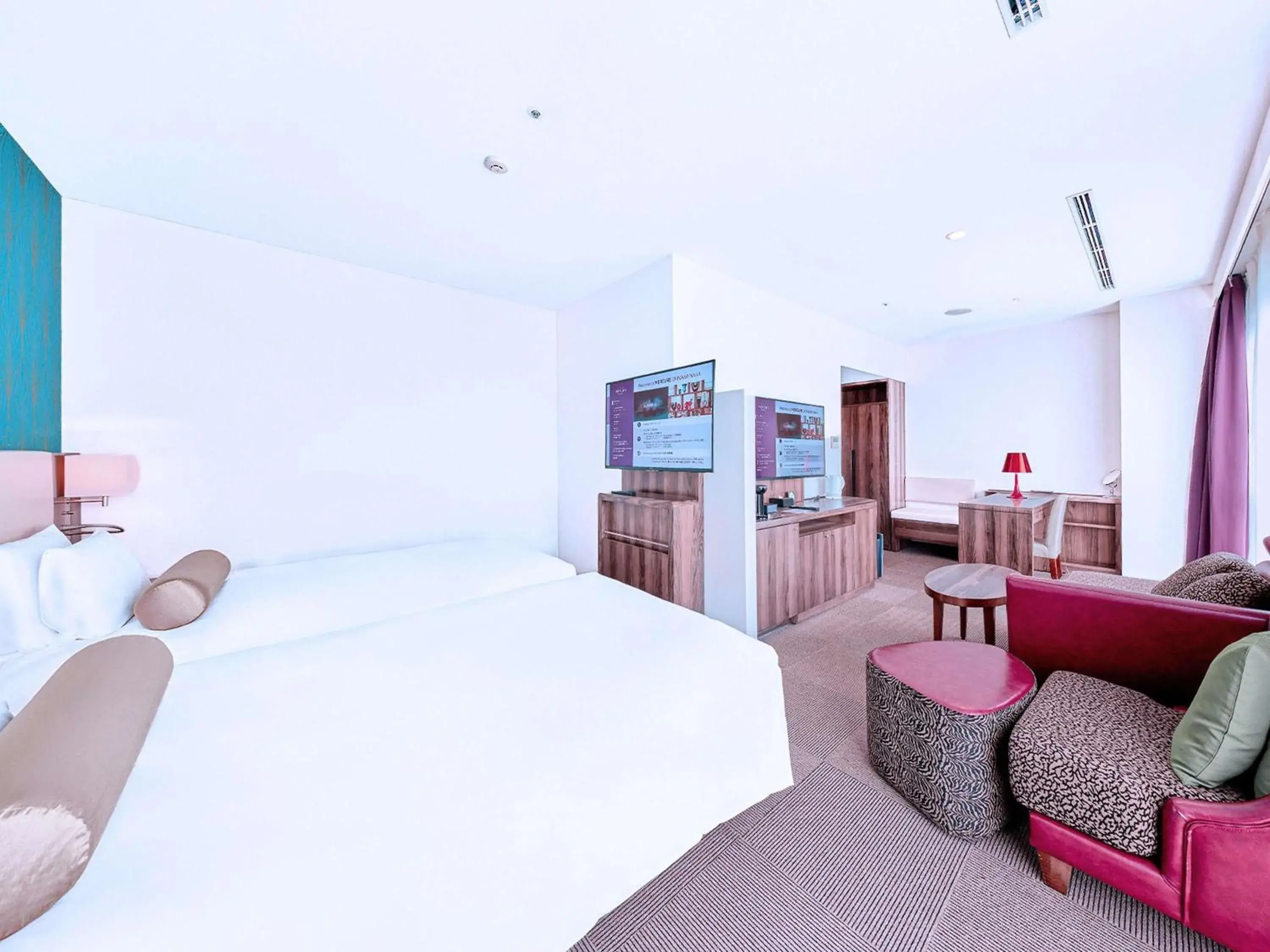 Privilege Twin Room in Mercure Okinawa Naha Privilege Twin Room in Mercure Okinawa Naha