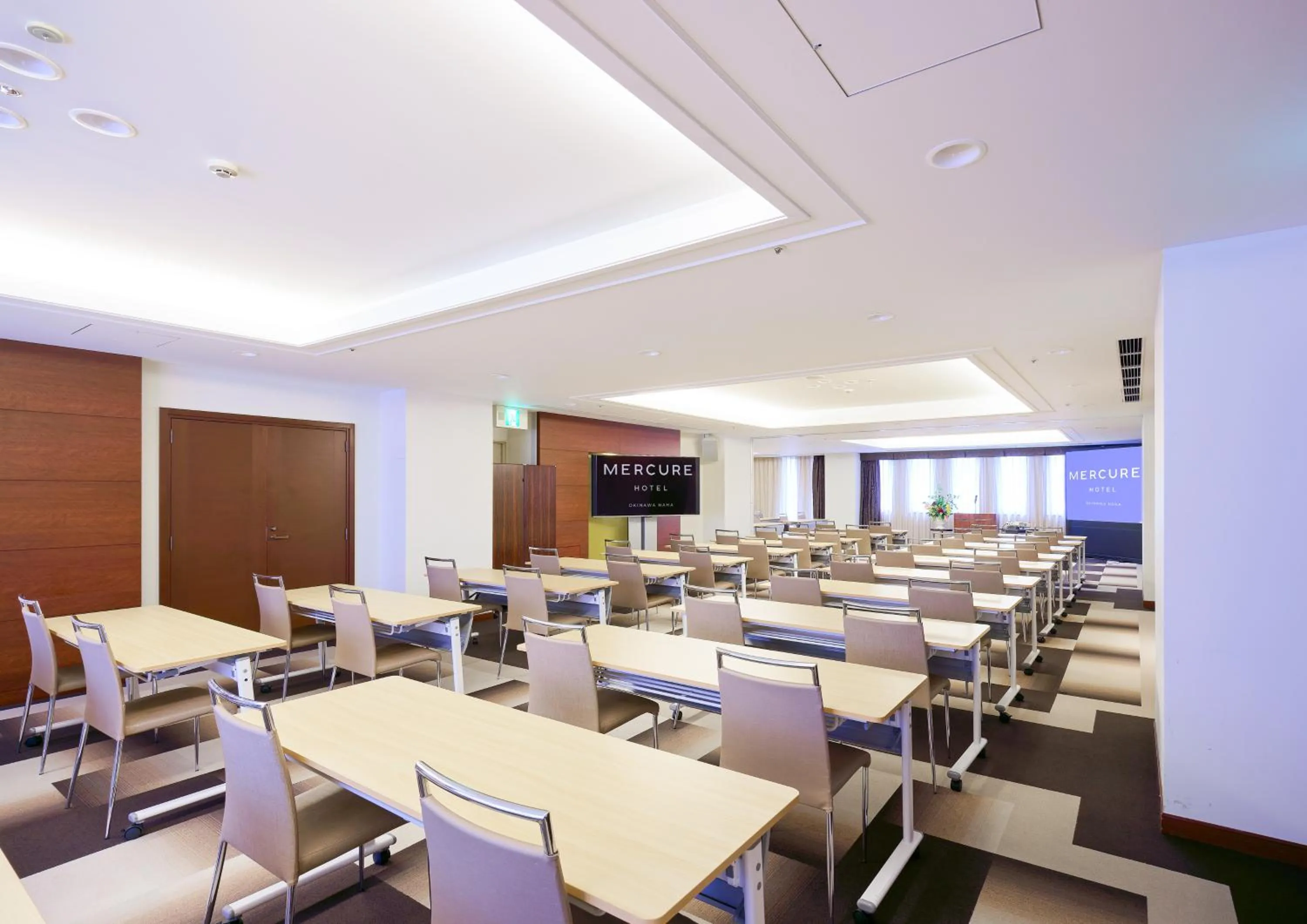 Meeting/conference room in Mercure Okinawa Naha
